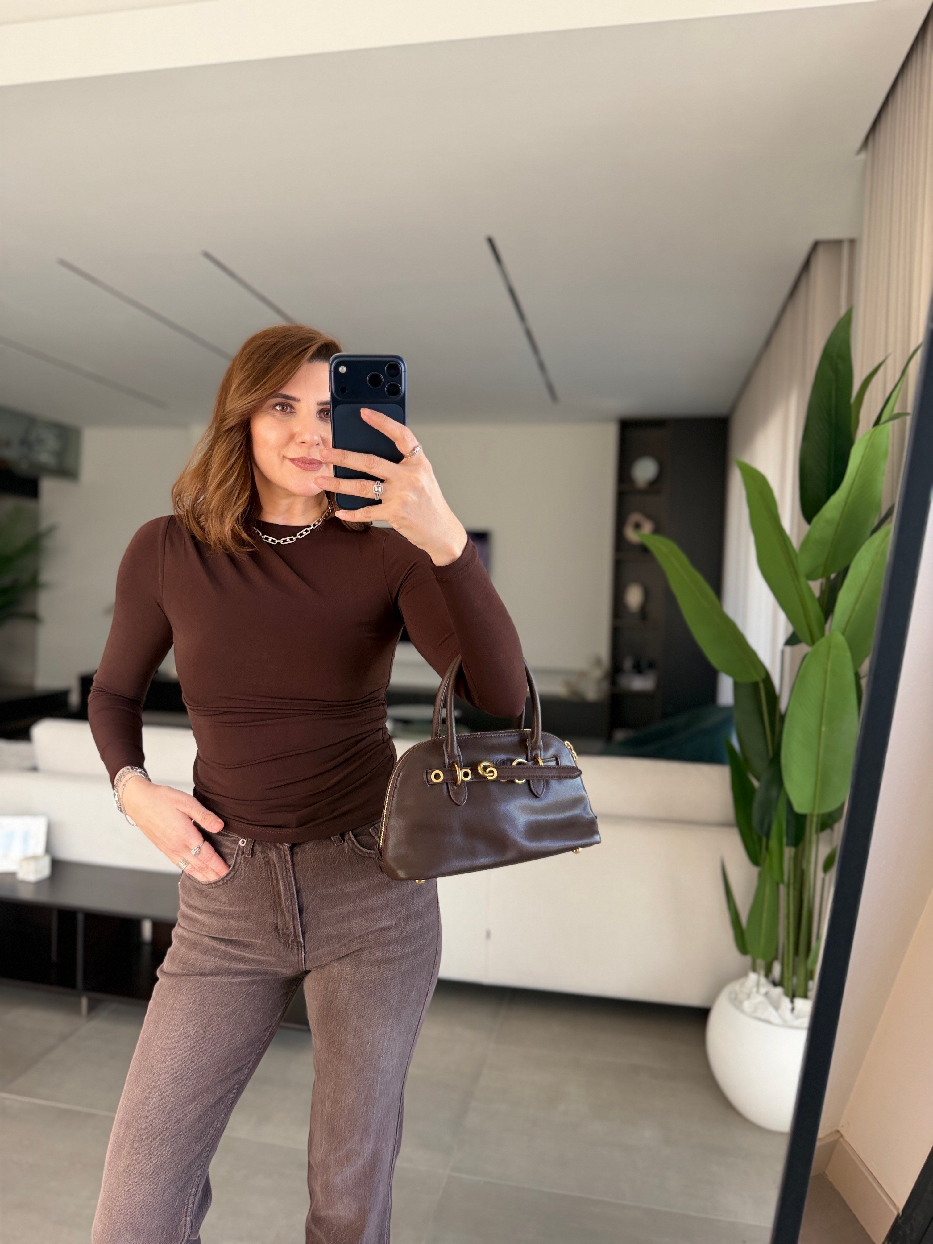 Bel Ve Omuz Drapeli Bluz