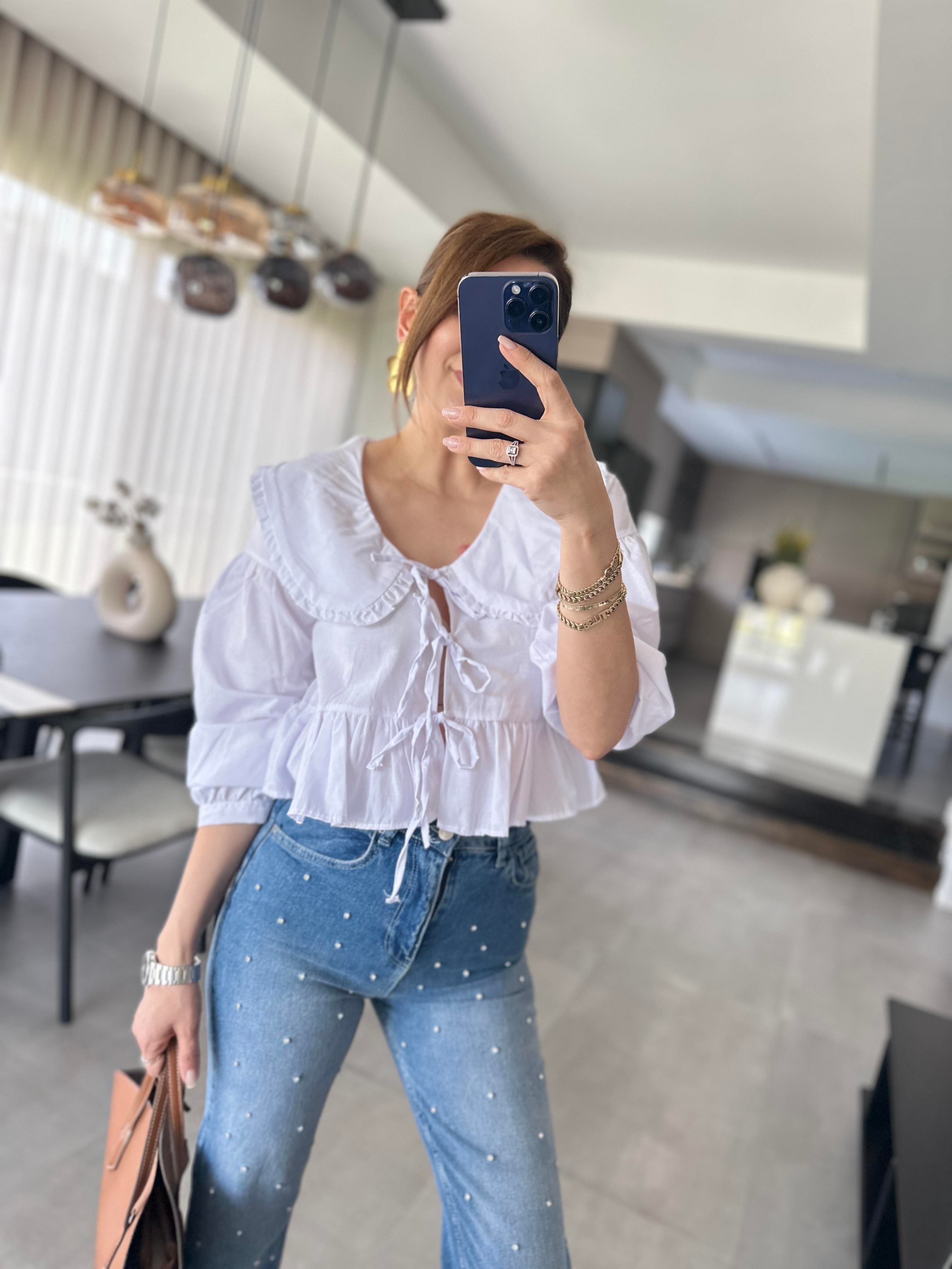Beyaz Apeldo Önü Bağlamalı Bluz