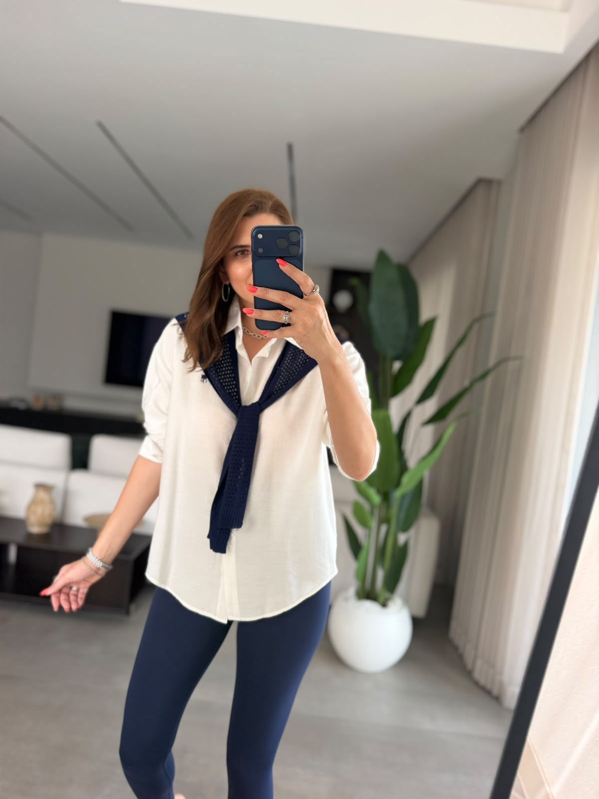 Beyaz Atkılı Oversize Gömlek