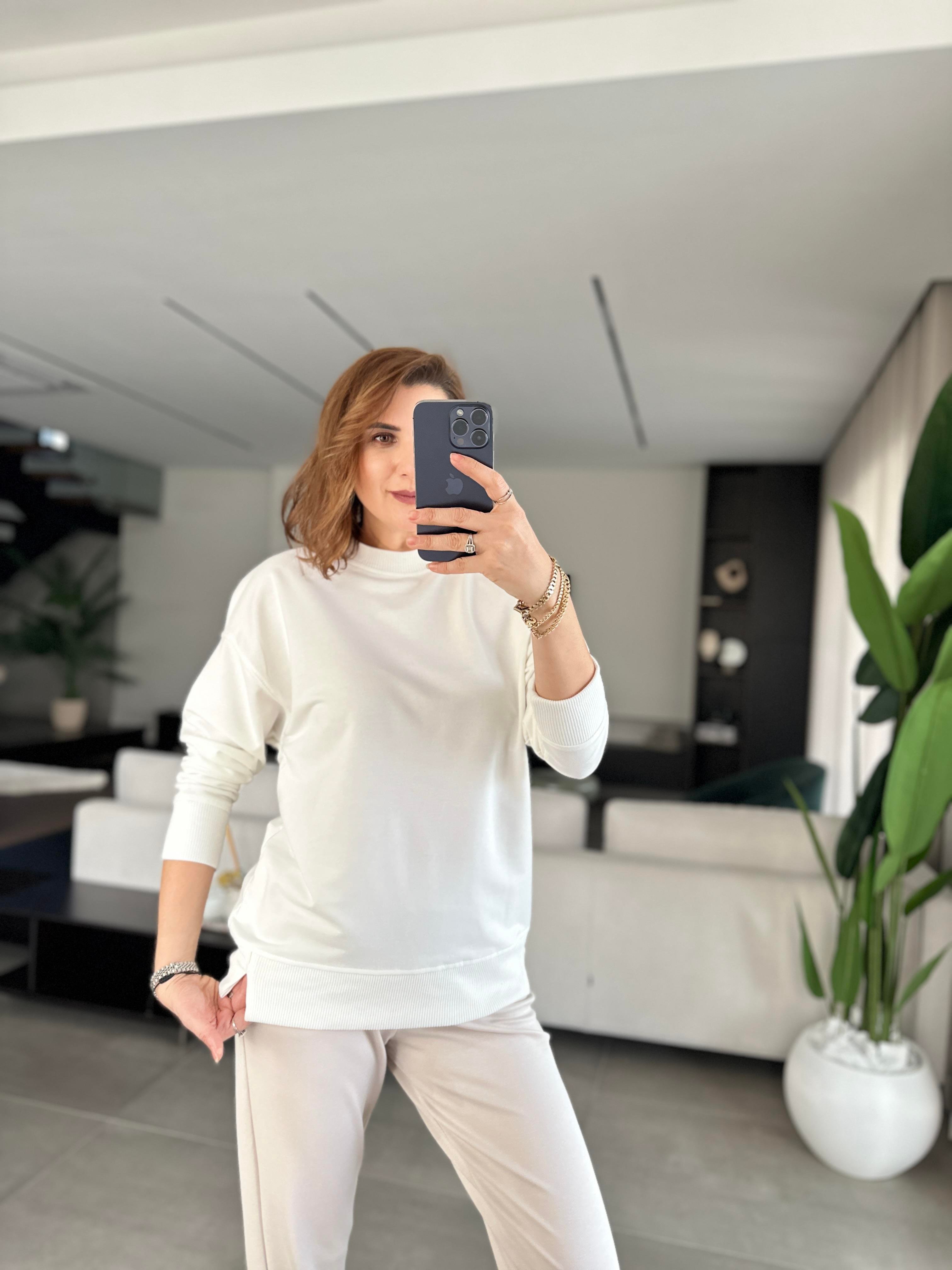 Beyaz Basic Bisiklet Yaka Sweat