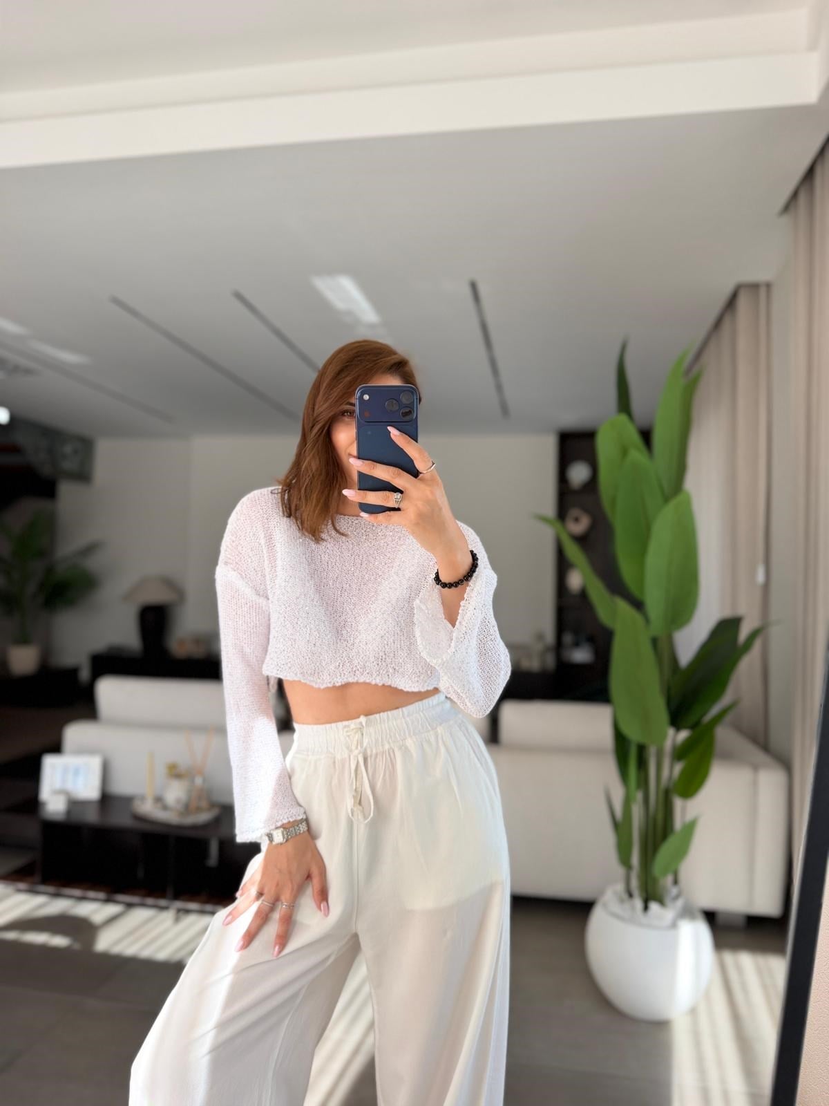 Beyaz  Crop Pullu Bluz