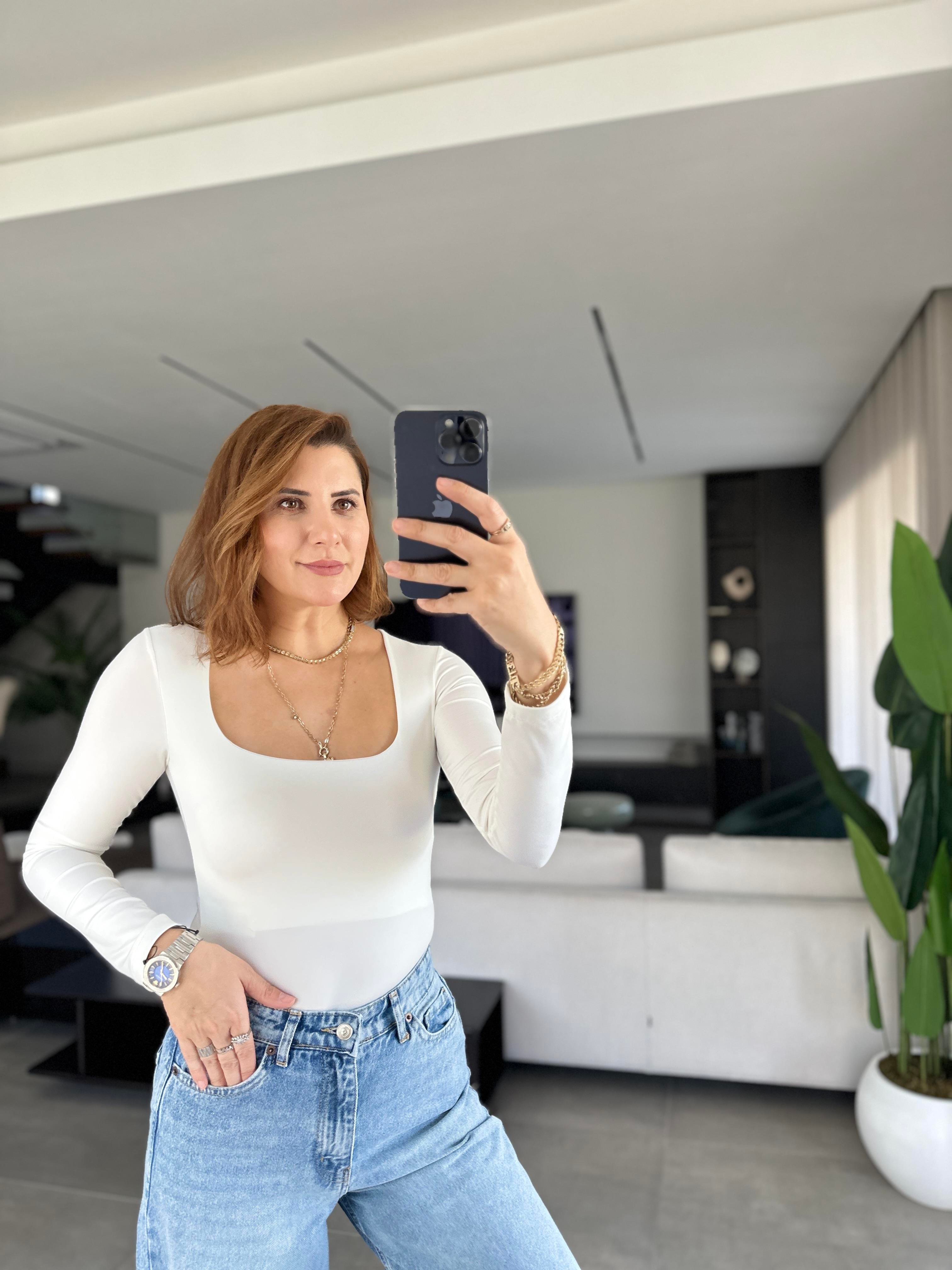 Beyaz Kare Yaka Çıtçıtlı Badi