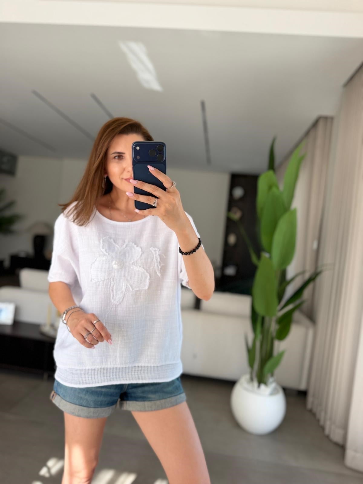 Beyaz  Papatya Pullu Keten Bluz
