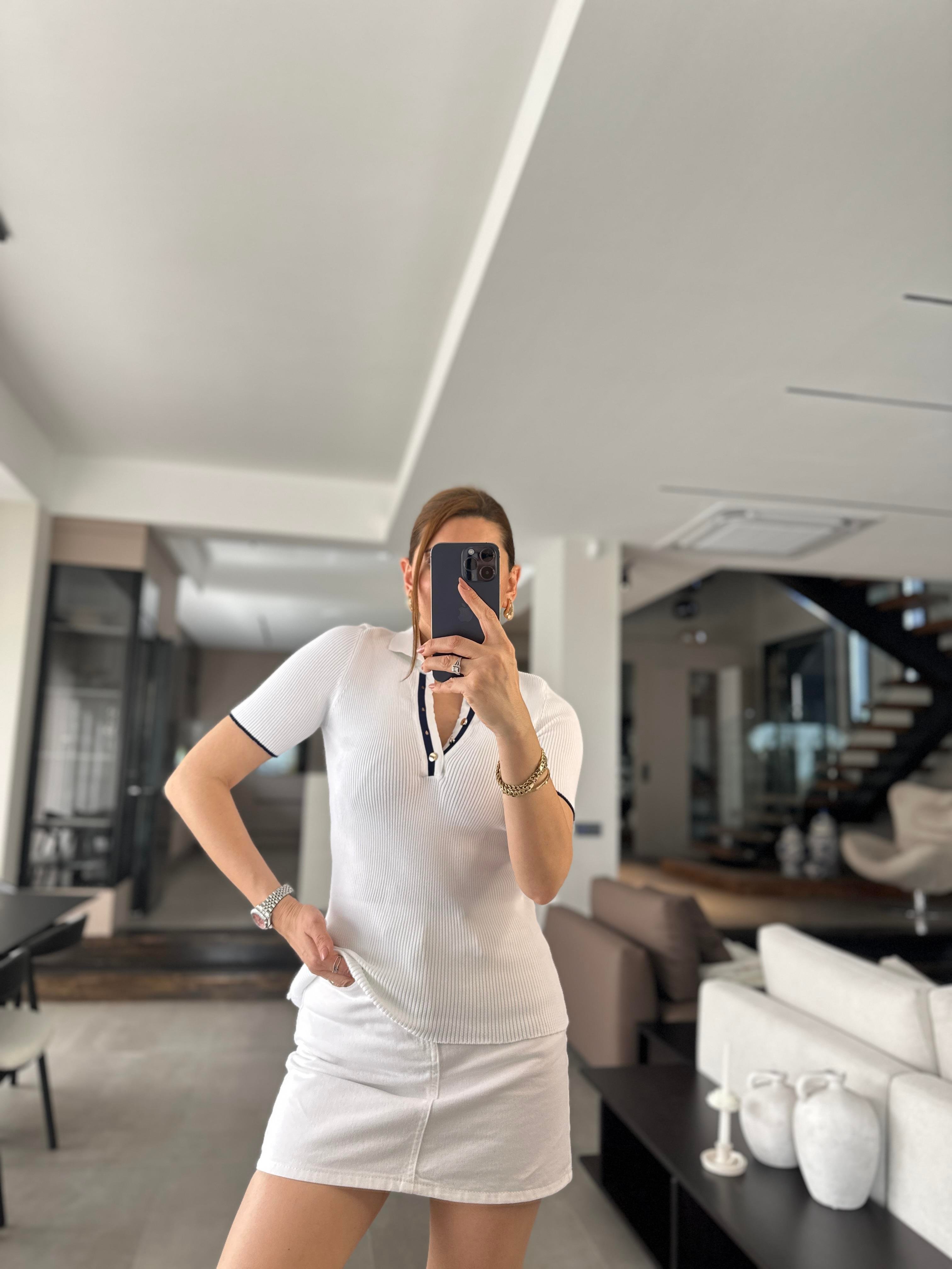 Beyaz Polo Yaka Fitilli Bluz