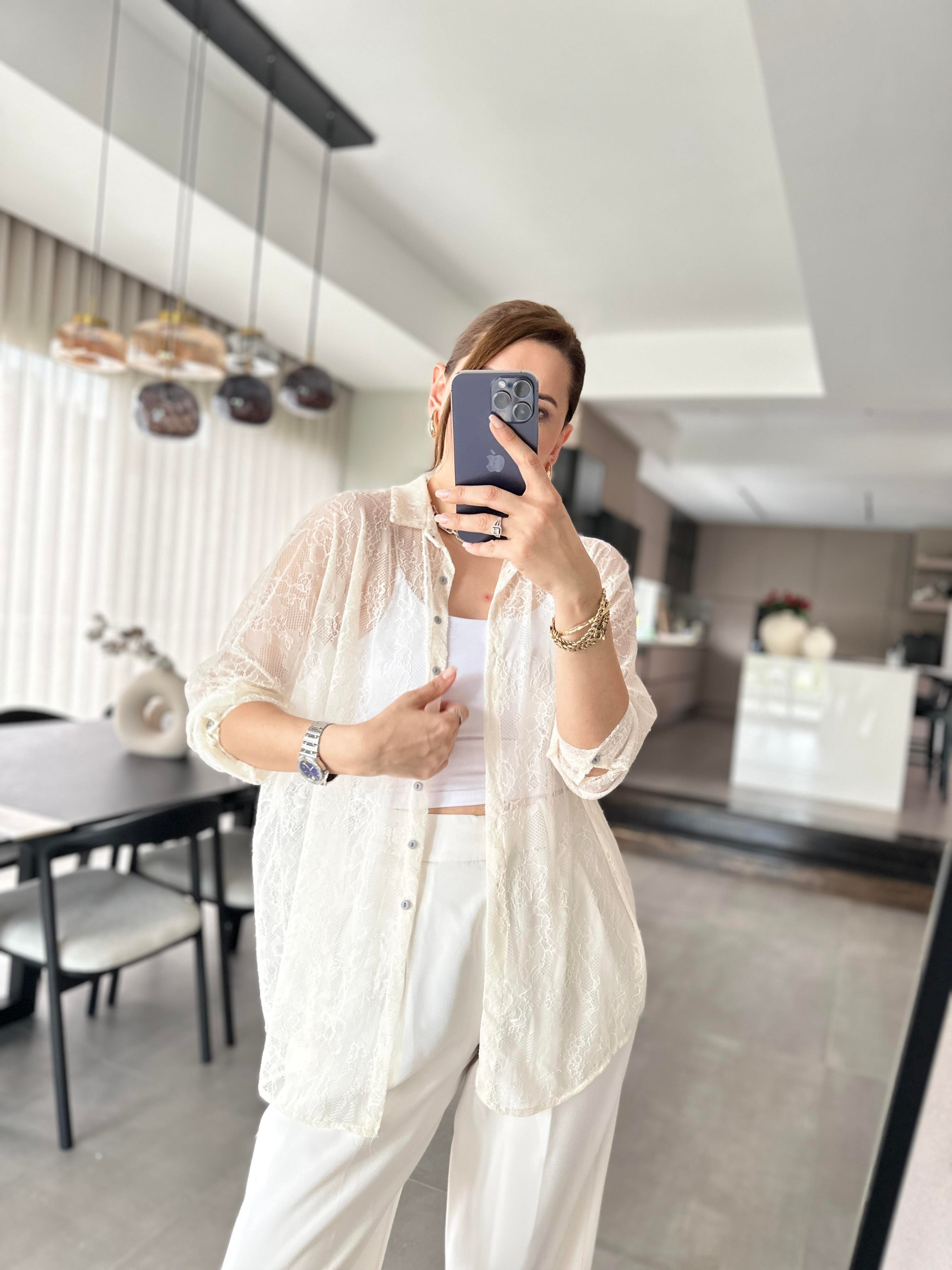 Beyaz Romantik Dantel Gömlek