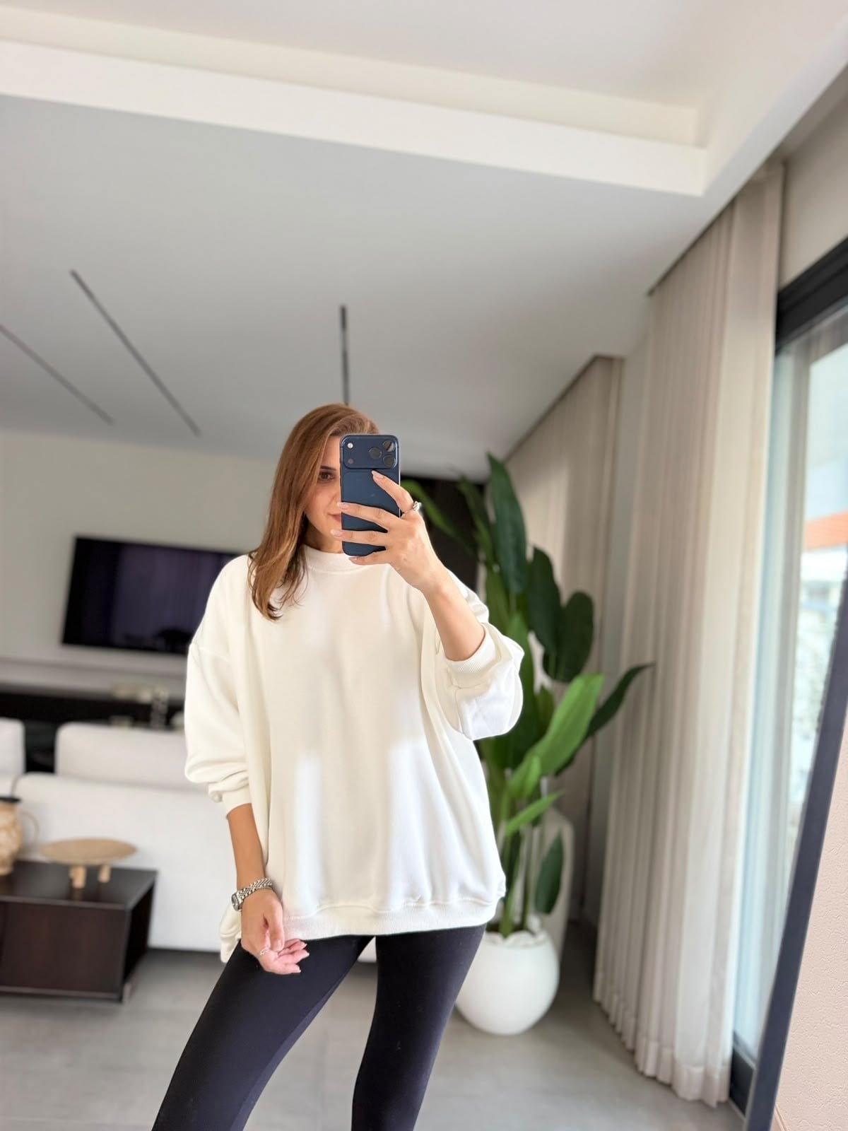 Beyaz Salaş Basic Sweatshırt