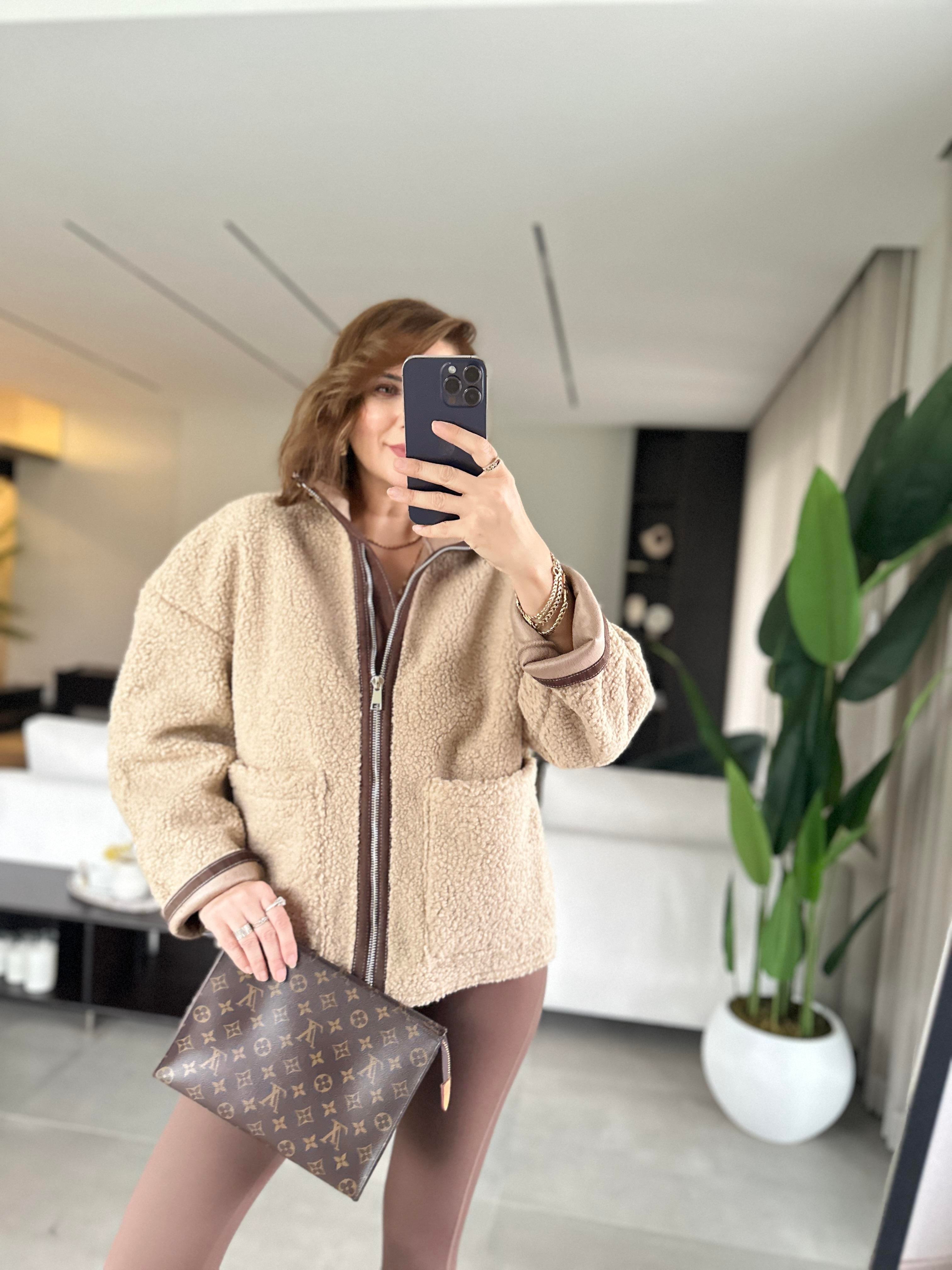 Biyeli Peluş Mont