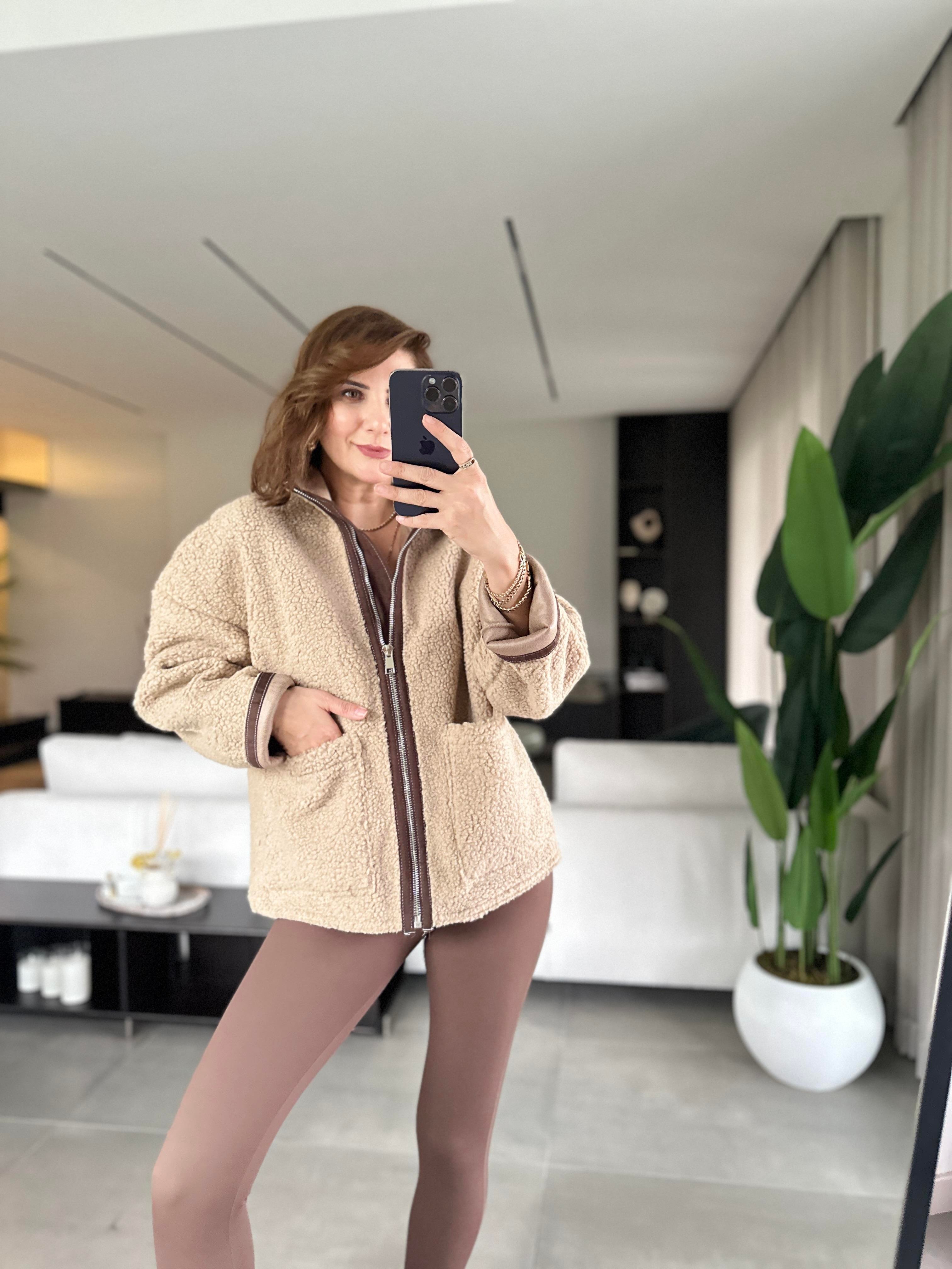 Biyeli Peluş Mont