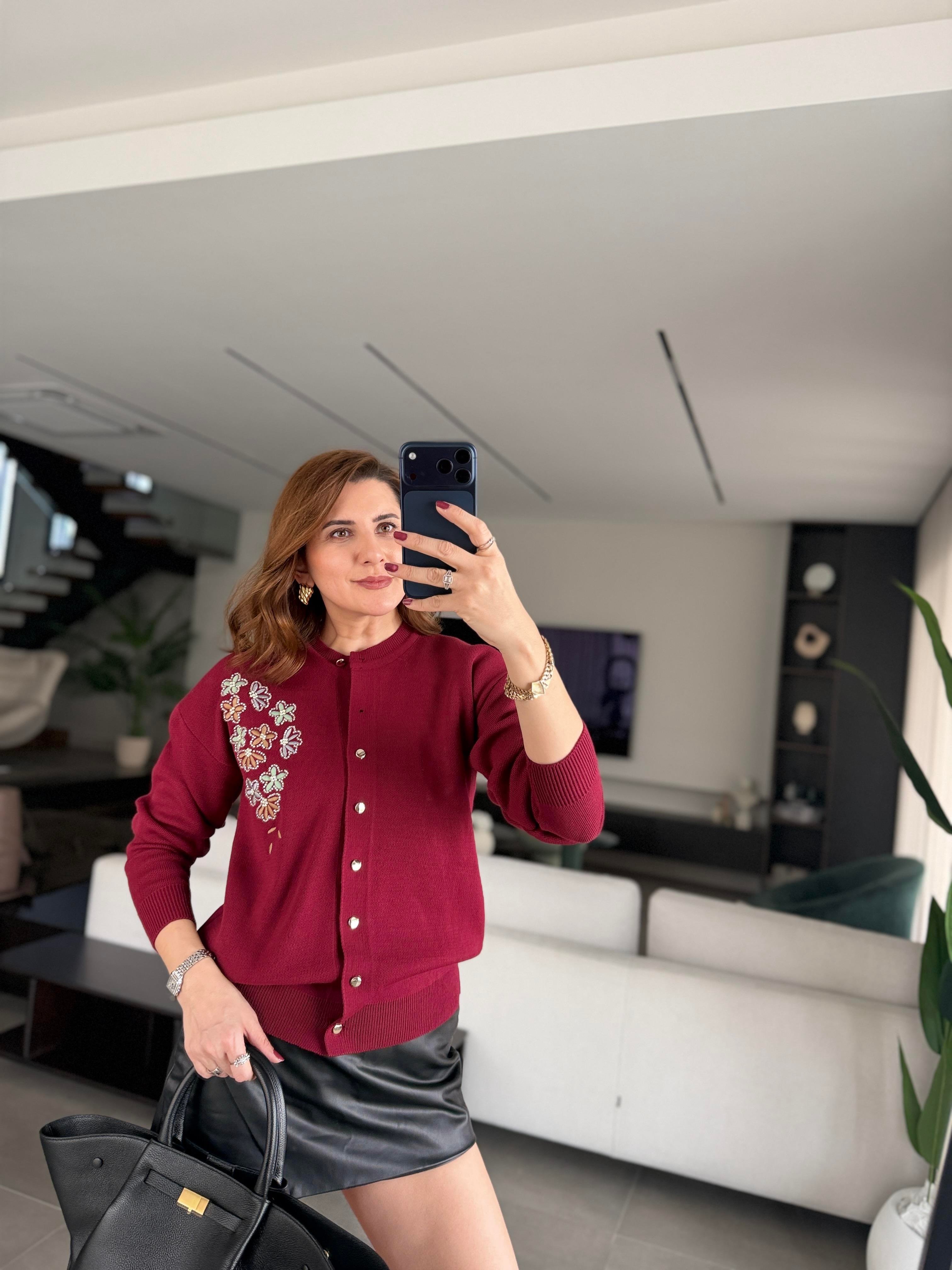 Bordo Çiçek Nakışlı Triko Hırka