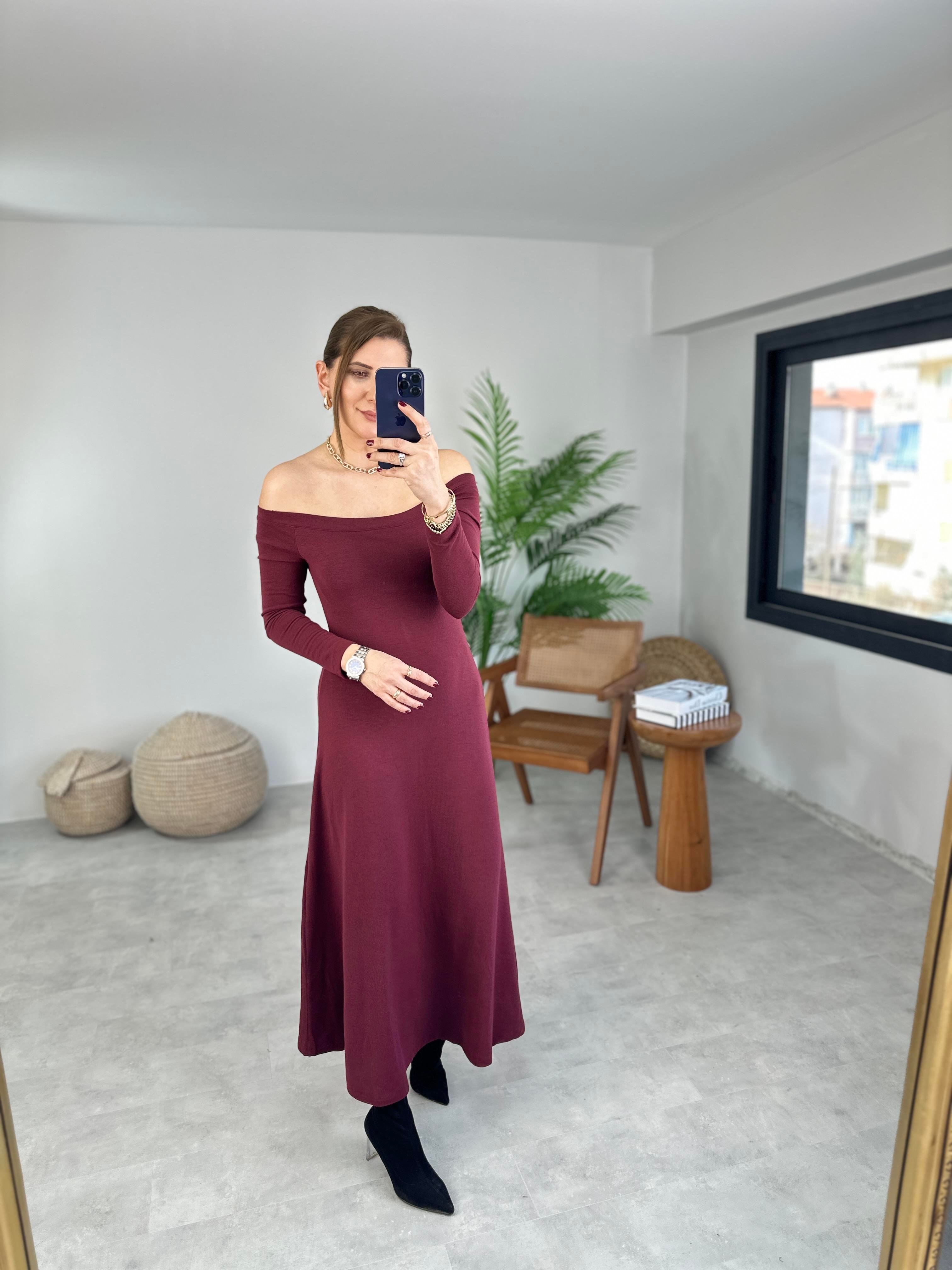 Bordo Madonna Yaka Çan Kesim Elbise