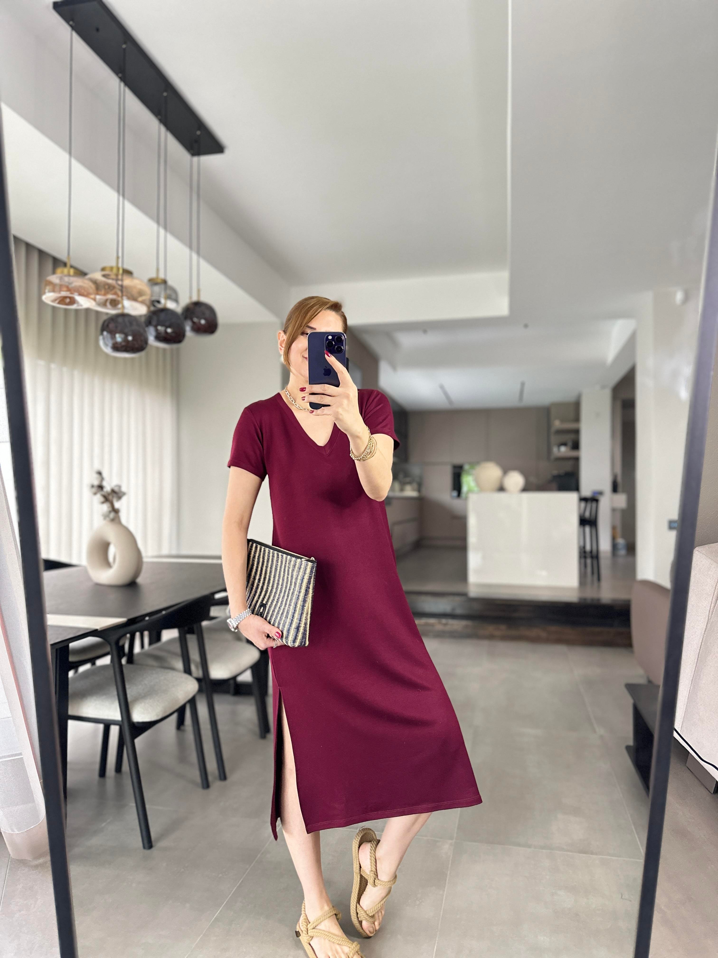 Bordo V Yaka Yırtmaçlı Elbise