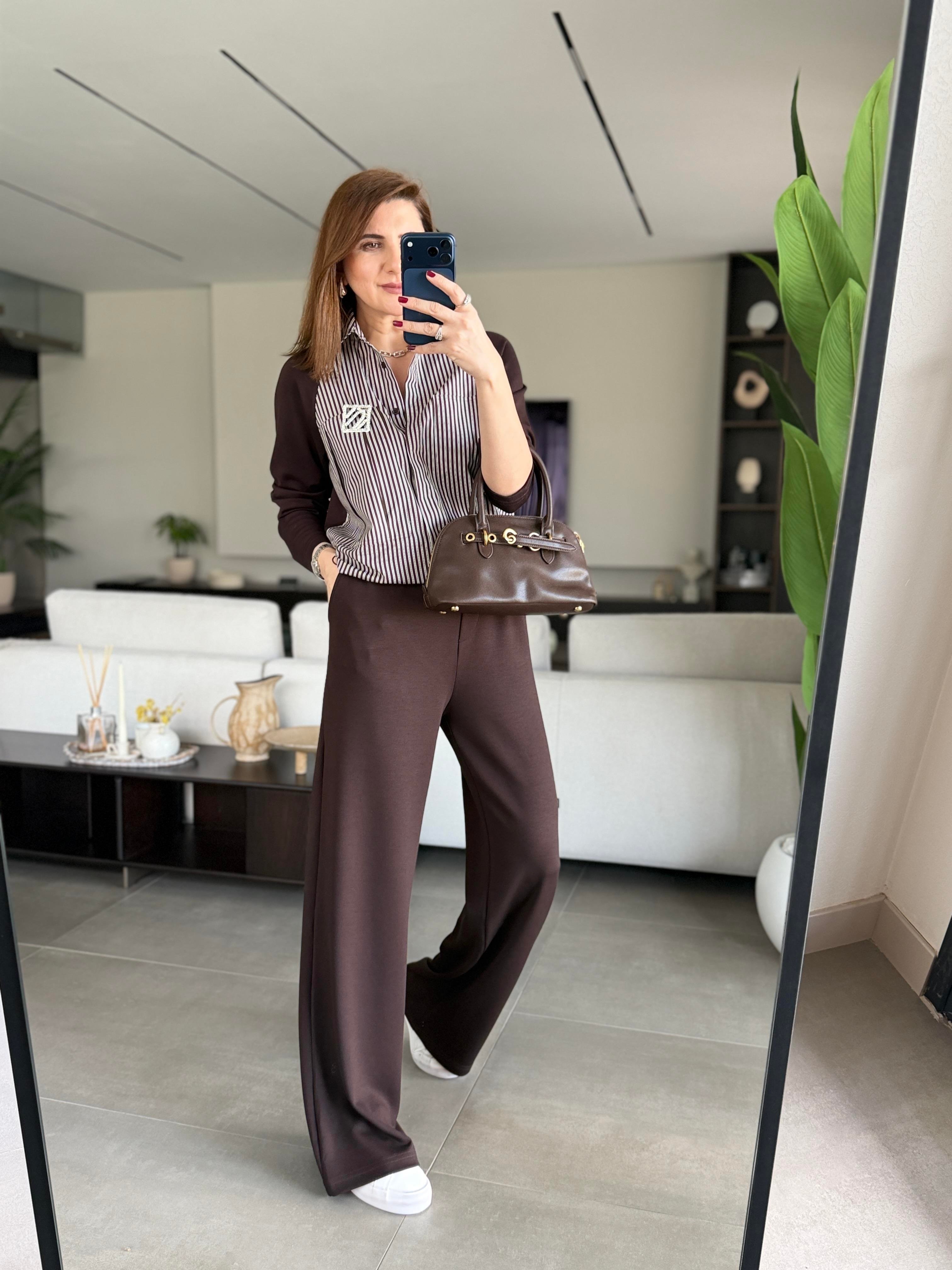 Broş Detaylı Çizgili Takım