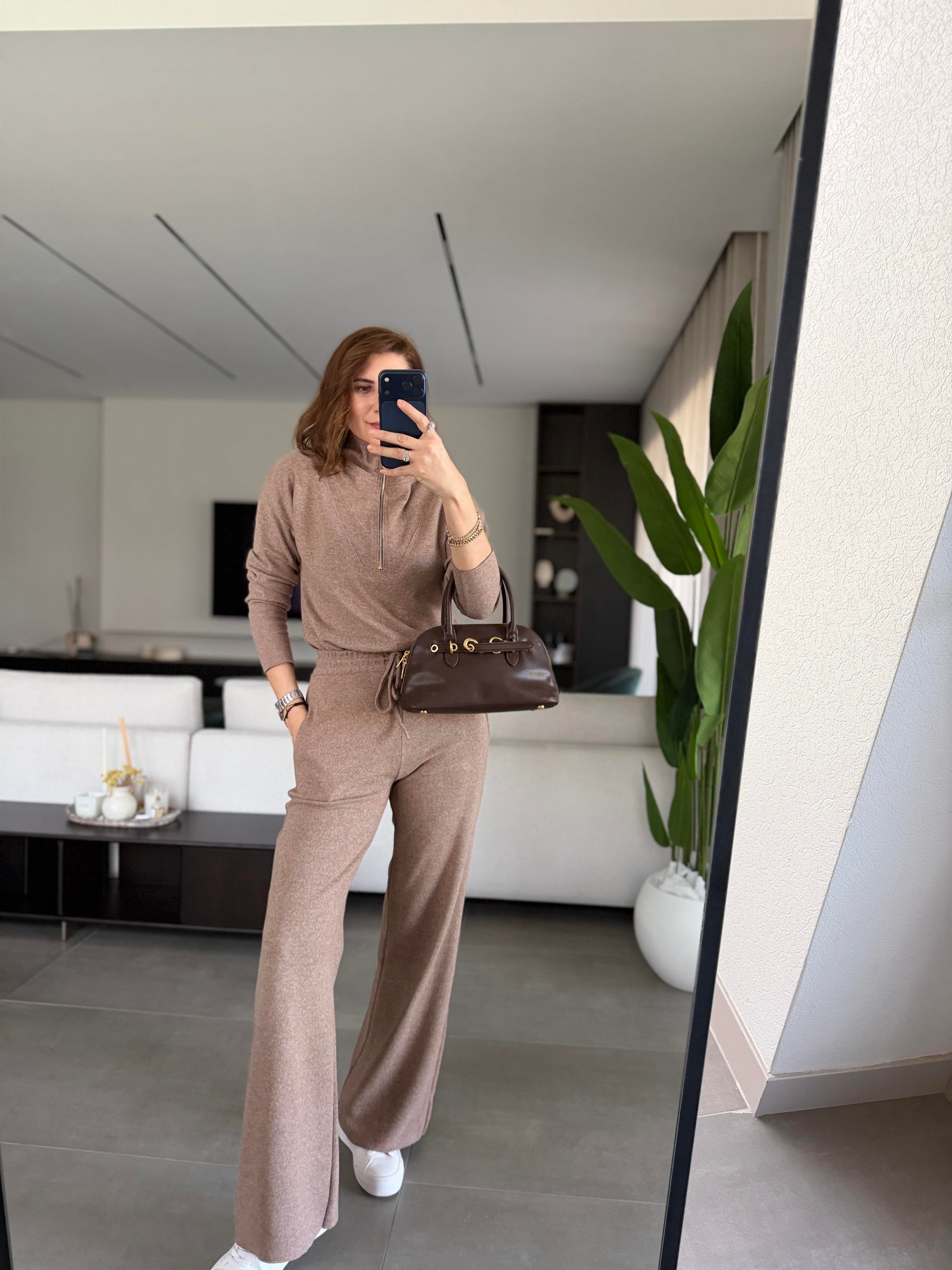Camel Dik Yaka Yarım Fermuarlı Takım