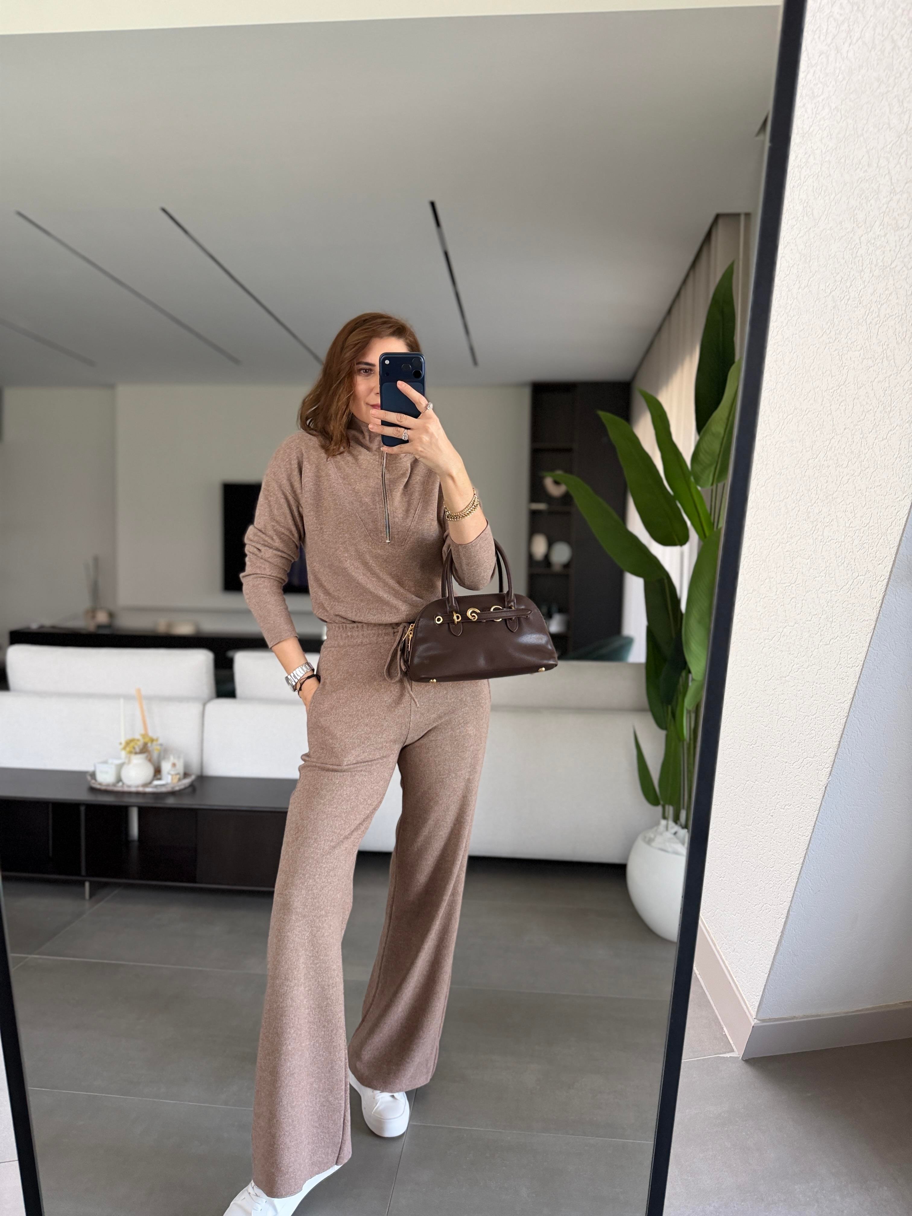 Camel Dik Yaka Yarım Fermuarlı Takım