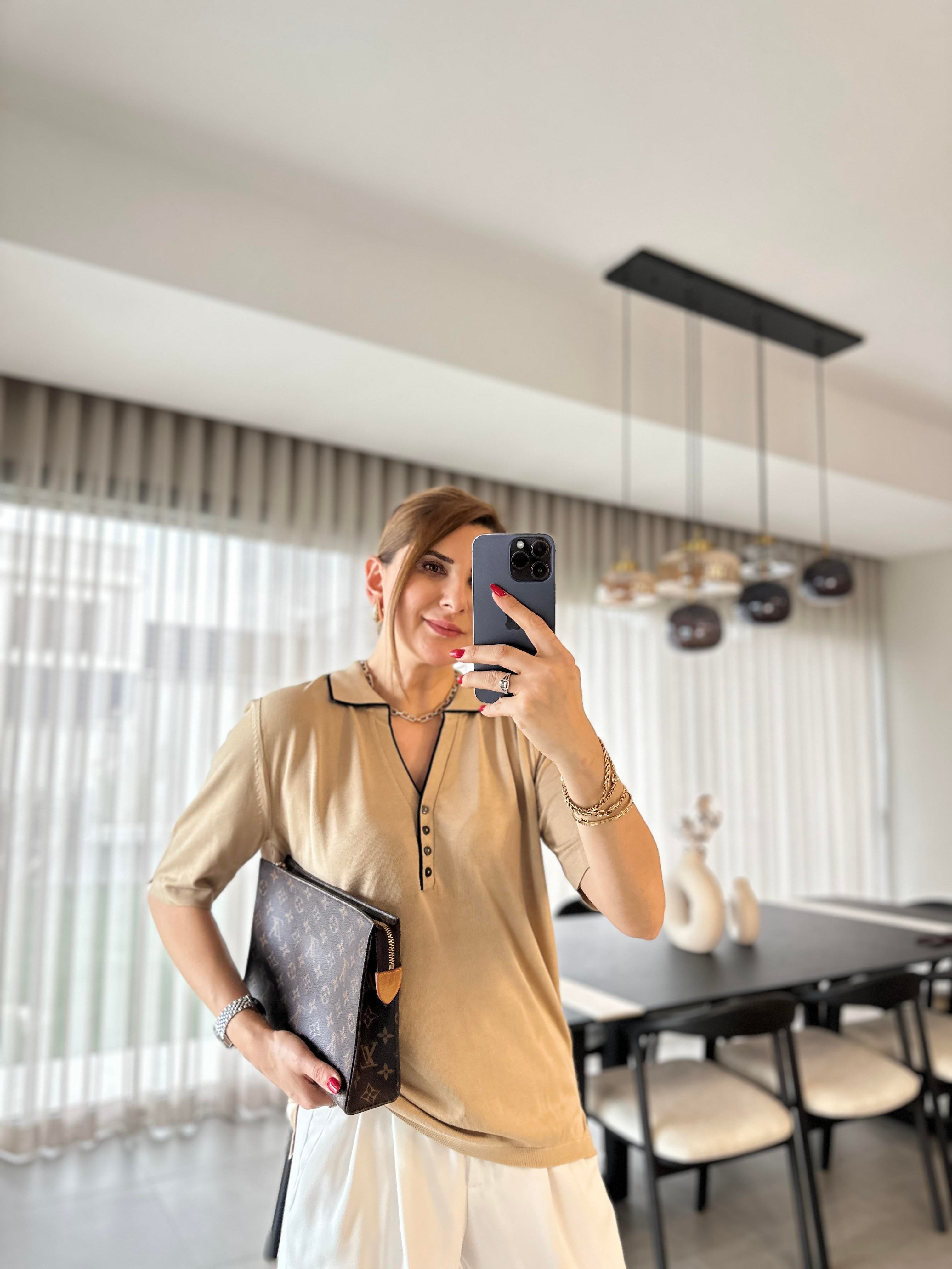 Camel Polo Yaka Düğmeli Yarım Kol Bluz