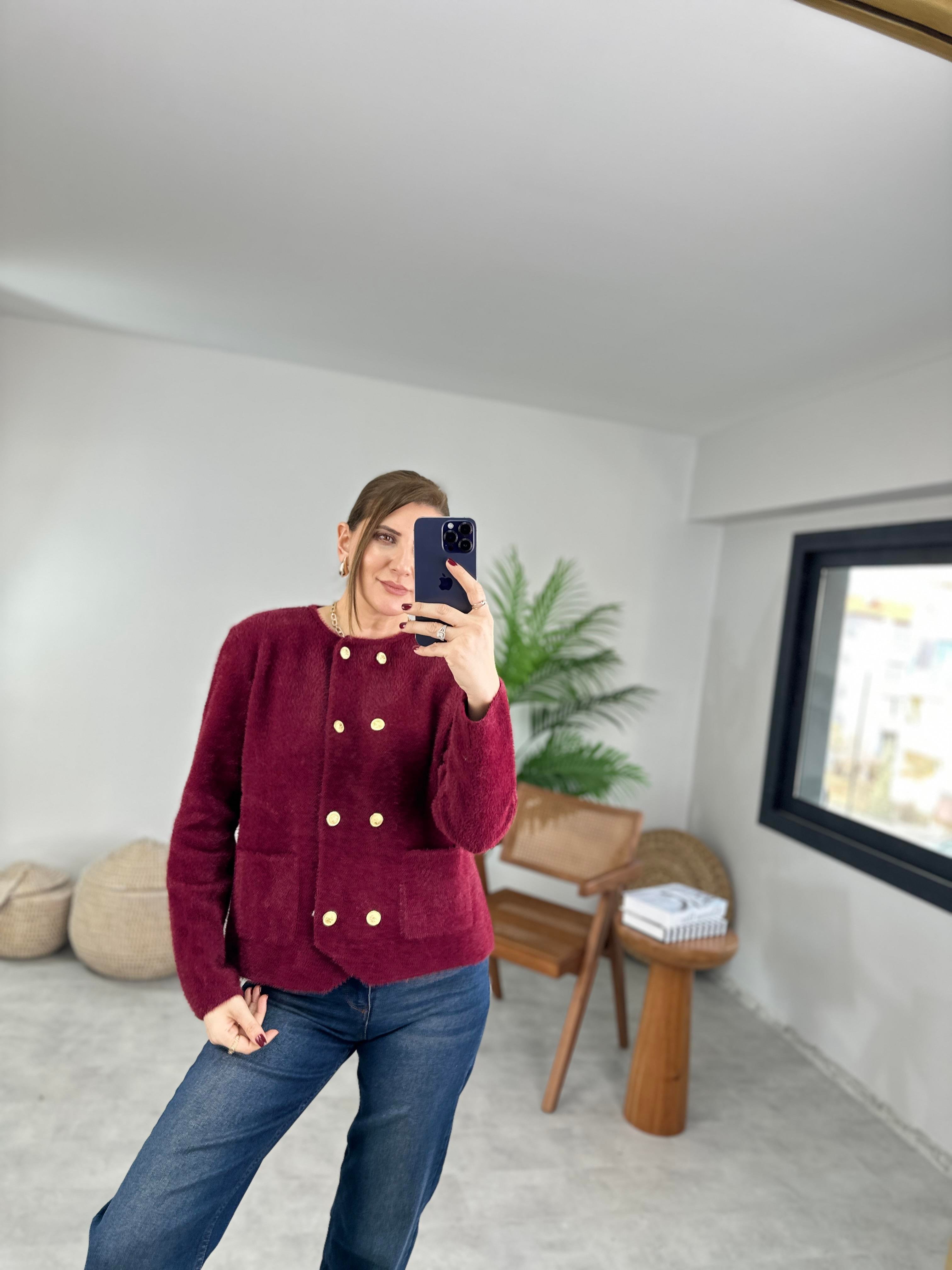 Çift Düğmeli Sakallı Hırka