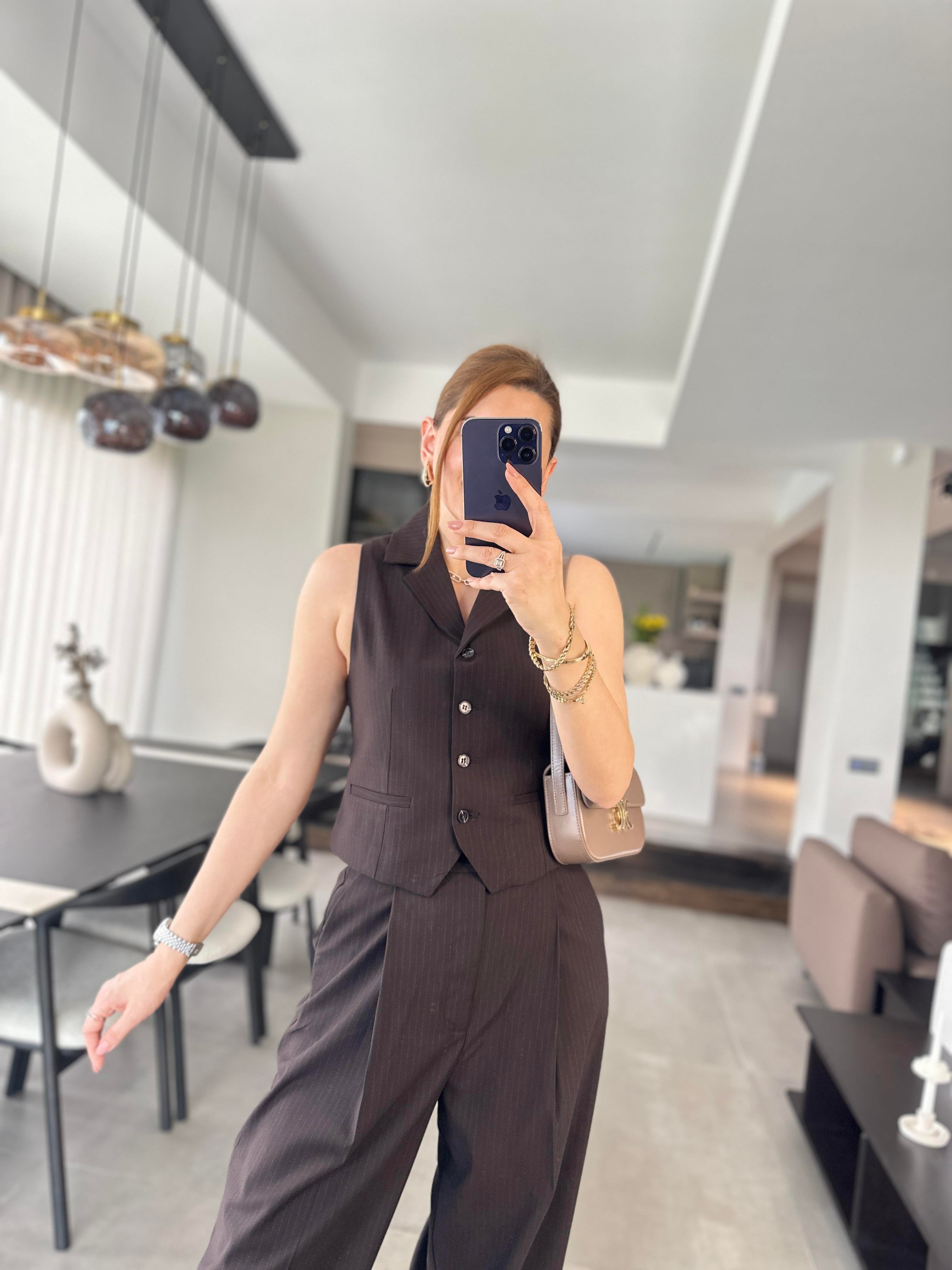Çizgili Cep Görünümlü Yelek Takım