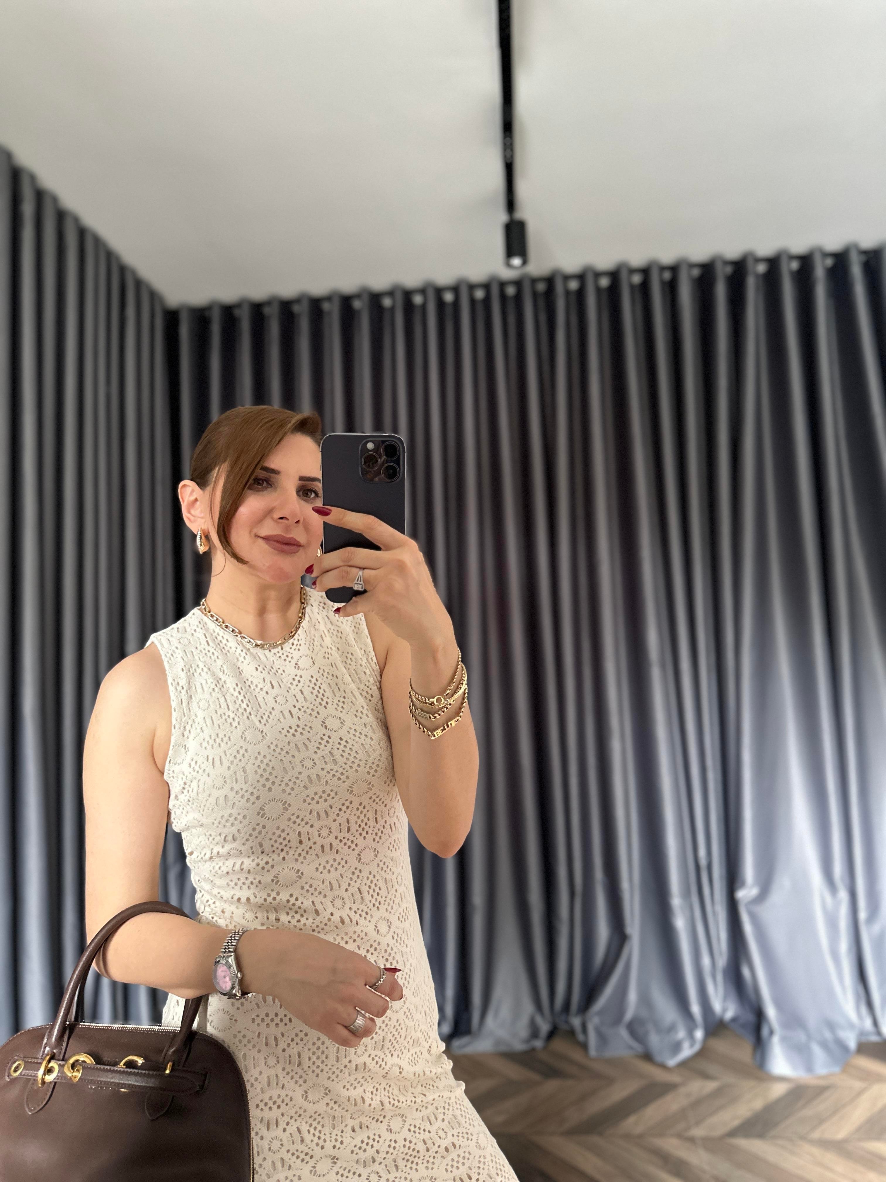 Dantel Kolsuz Elbise