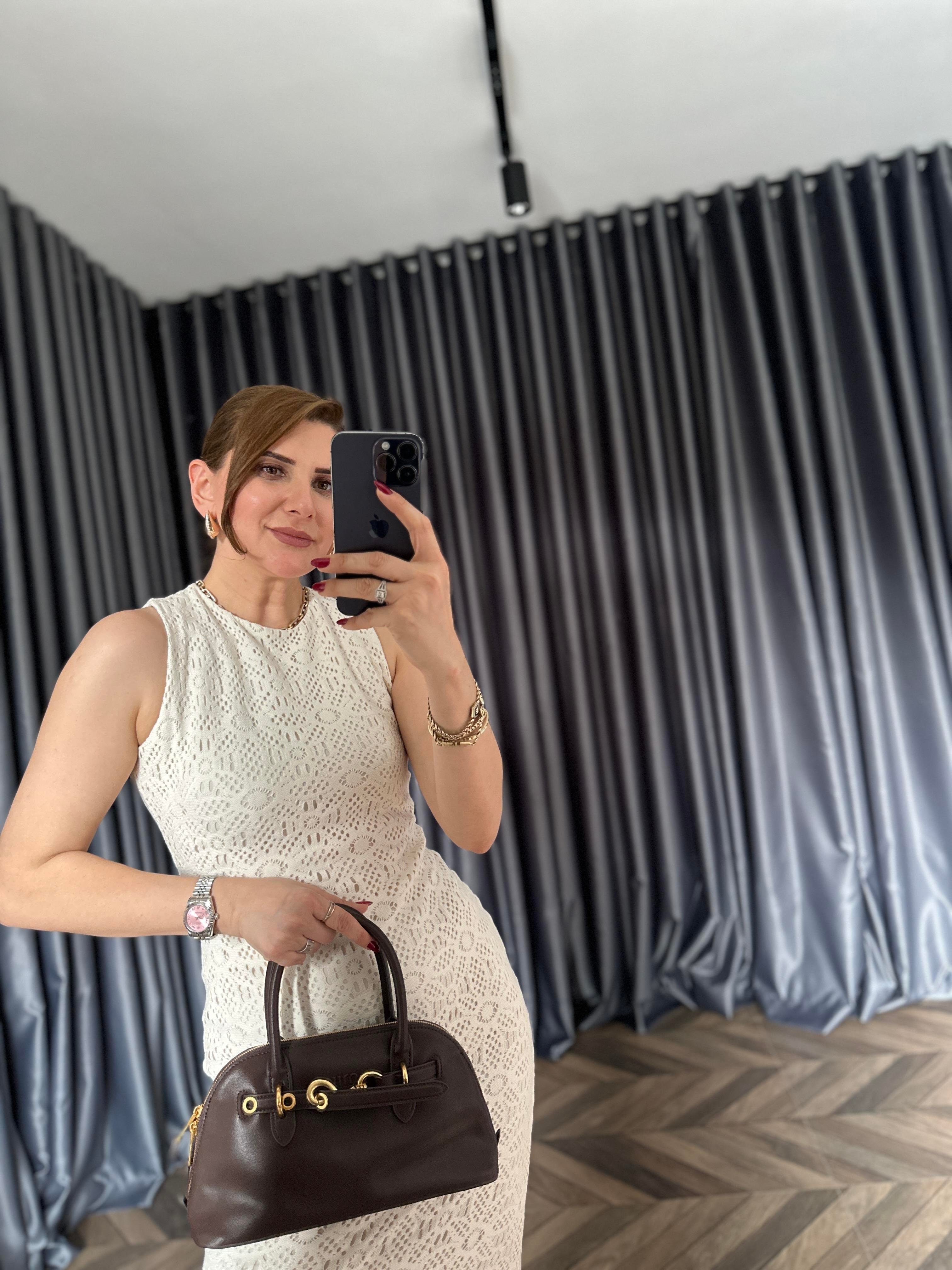 Dantel Kolsuz Elbise