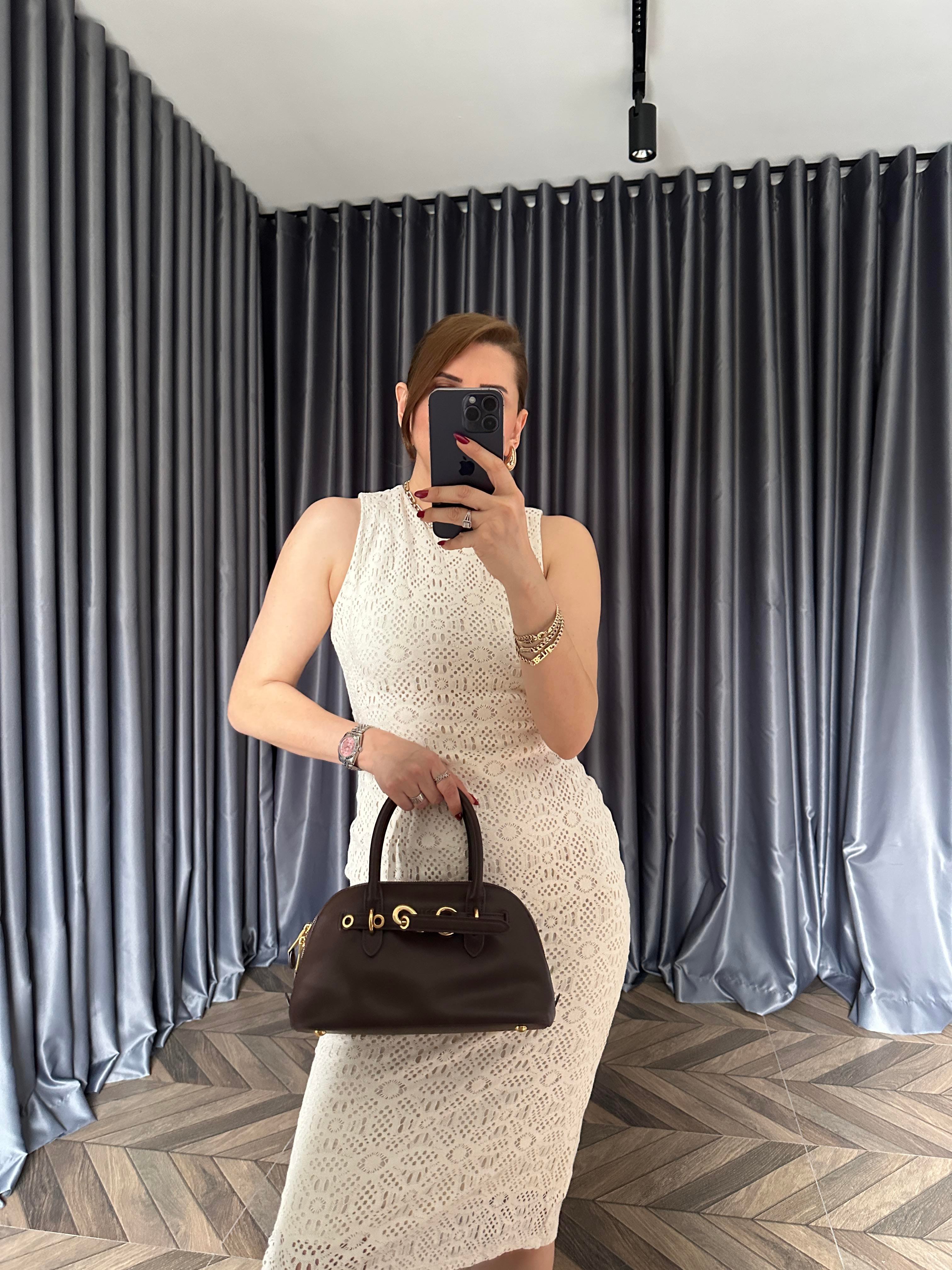 Dantel Kolsuz Elbise