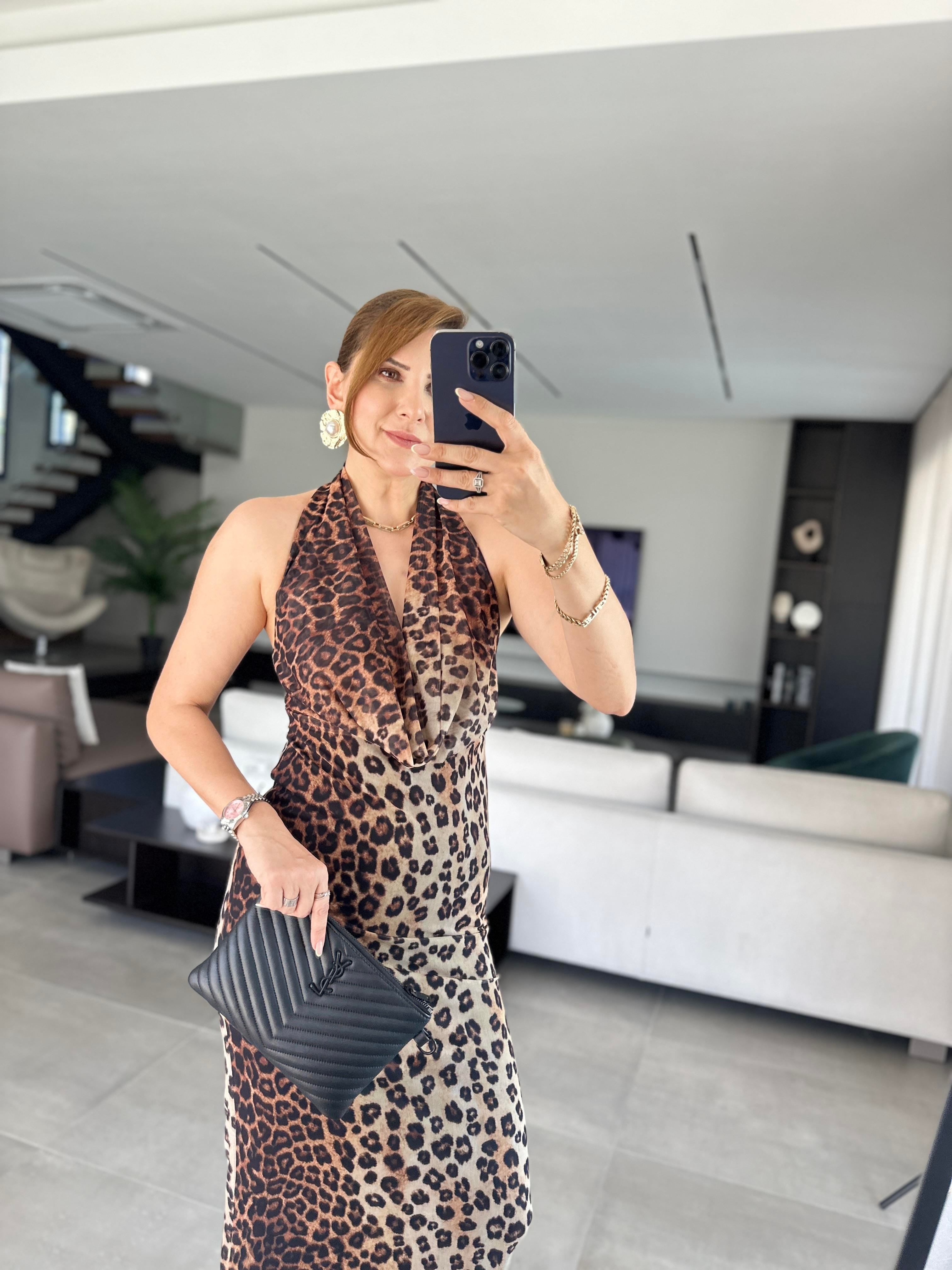 Degaje Yaka Boyun Detaylı Leopar Elbise