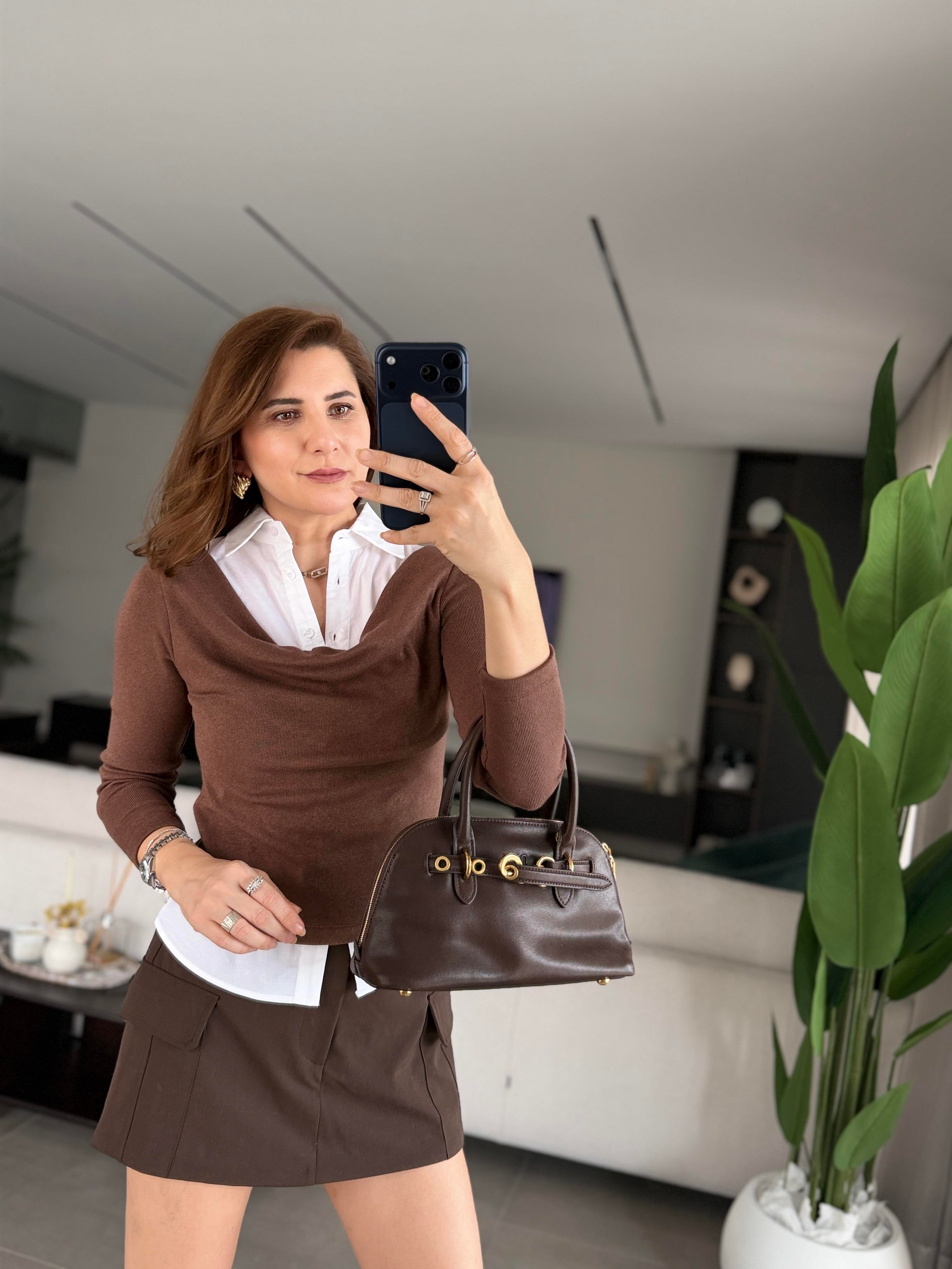 Degaje Yaka Gömlek Detaylı Örme Bluz