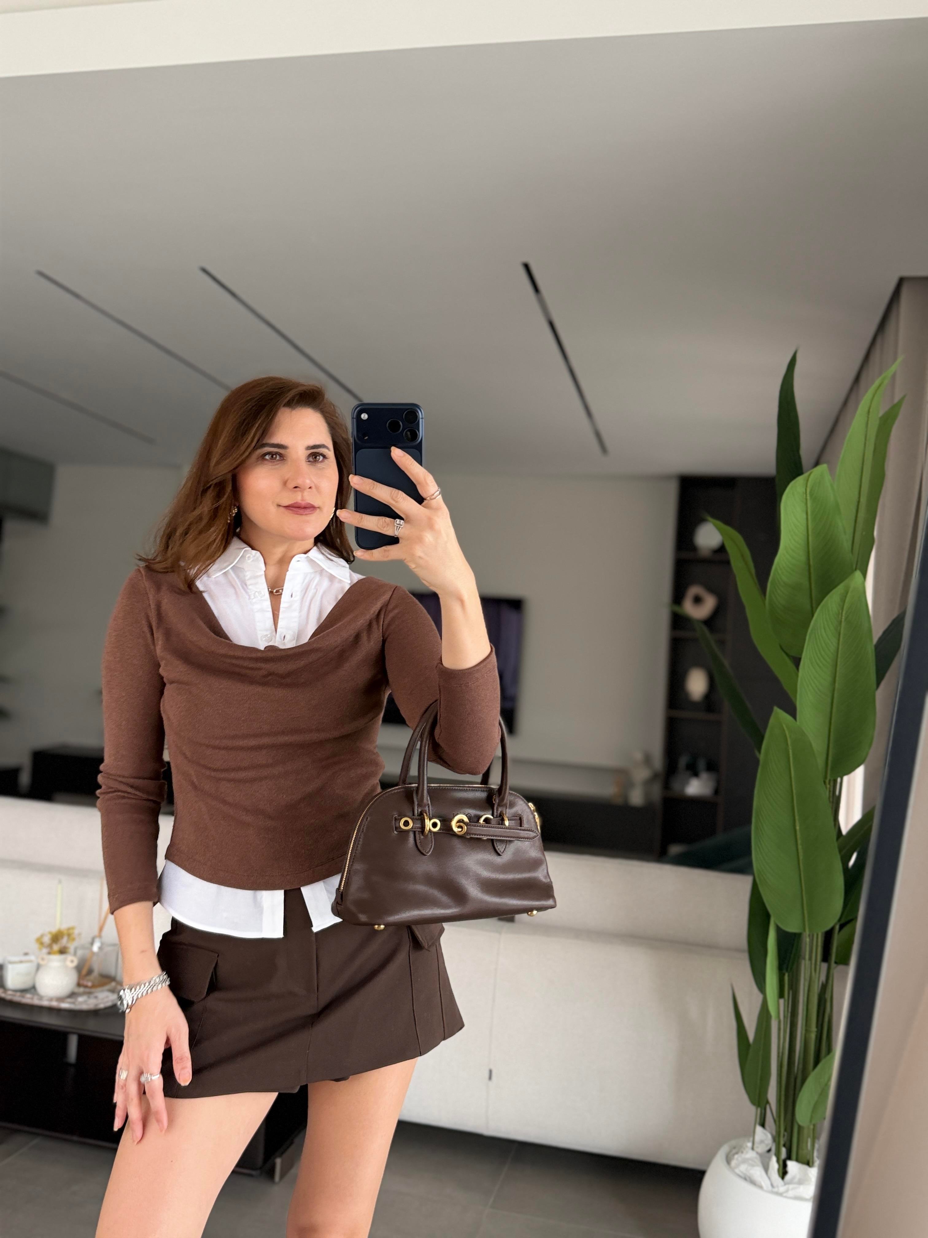 Degaje Yaka Gömlek Detaylı Örme Bluz