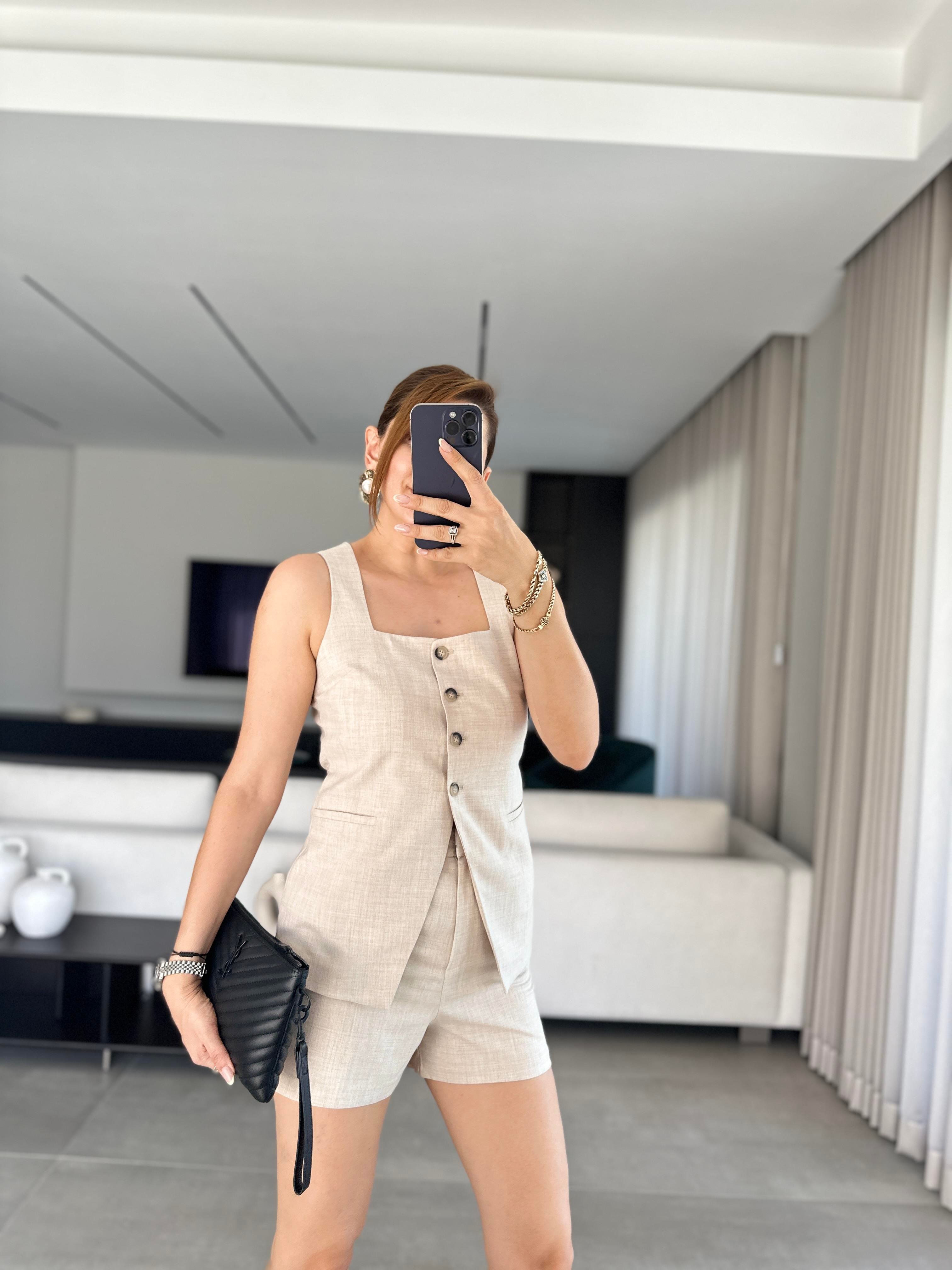 Düğme Detaylı Şort Bluz Takım