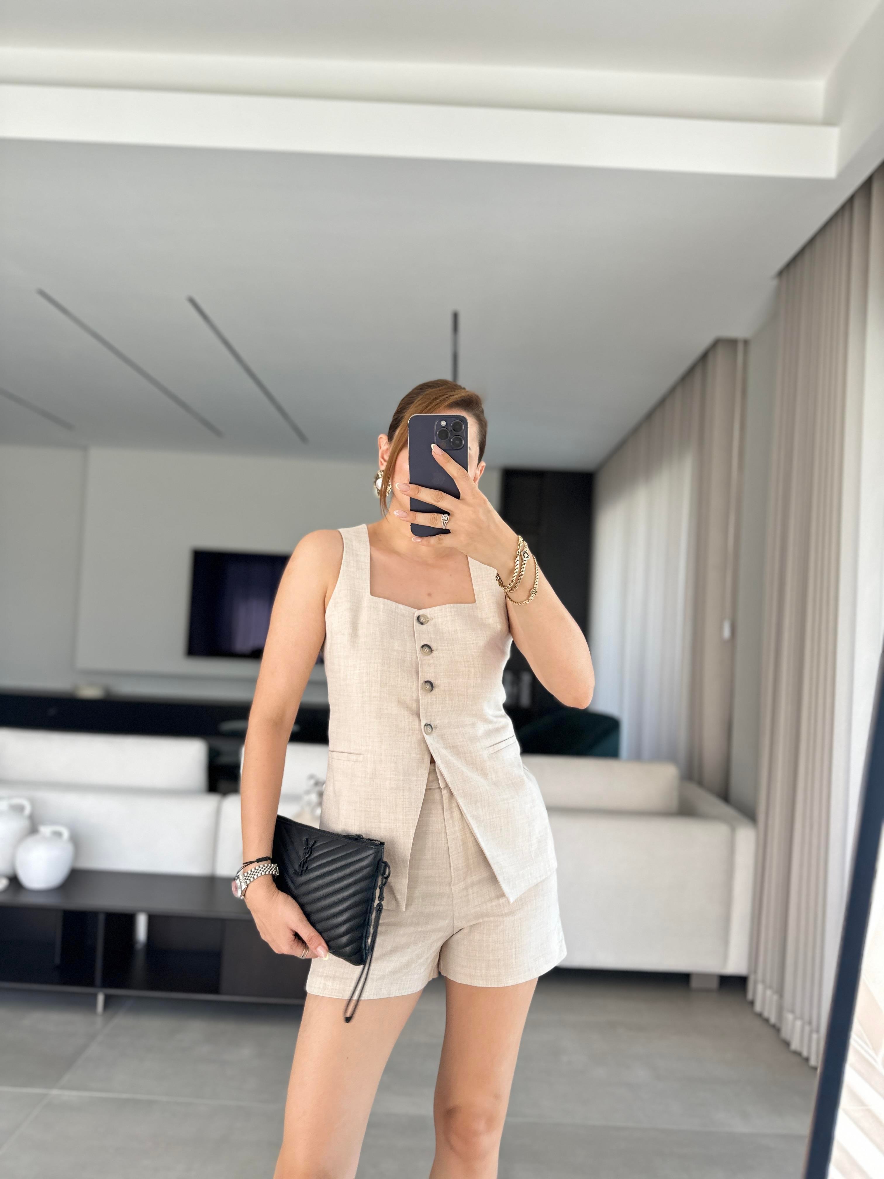 Düğme Detaylı Şort Bluz Takım