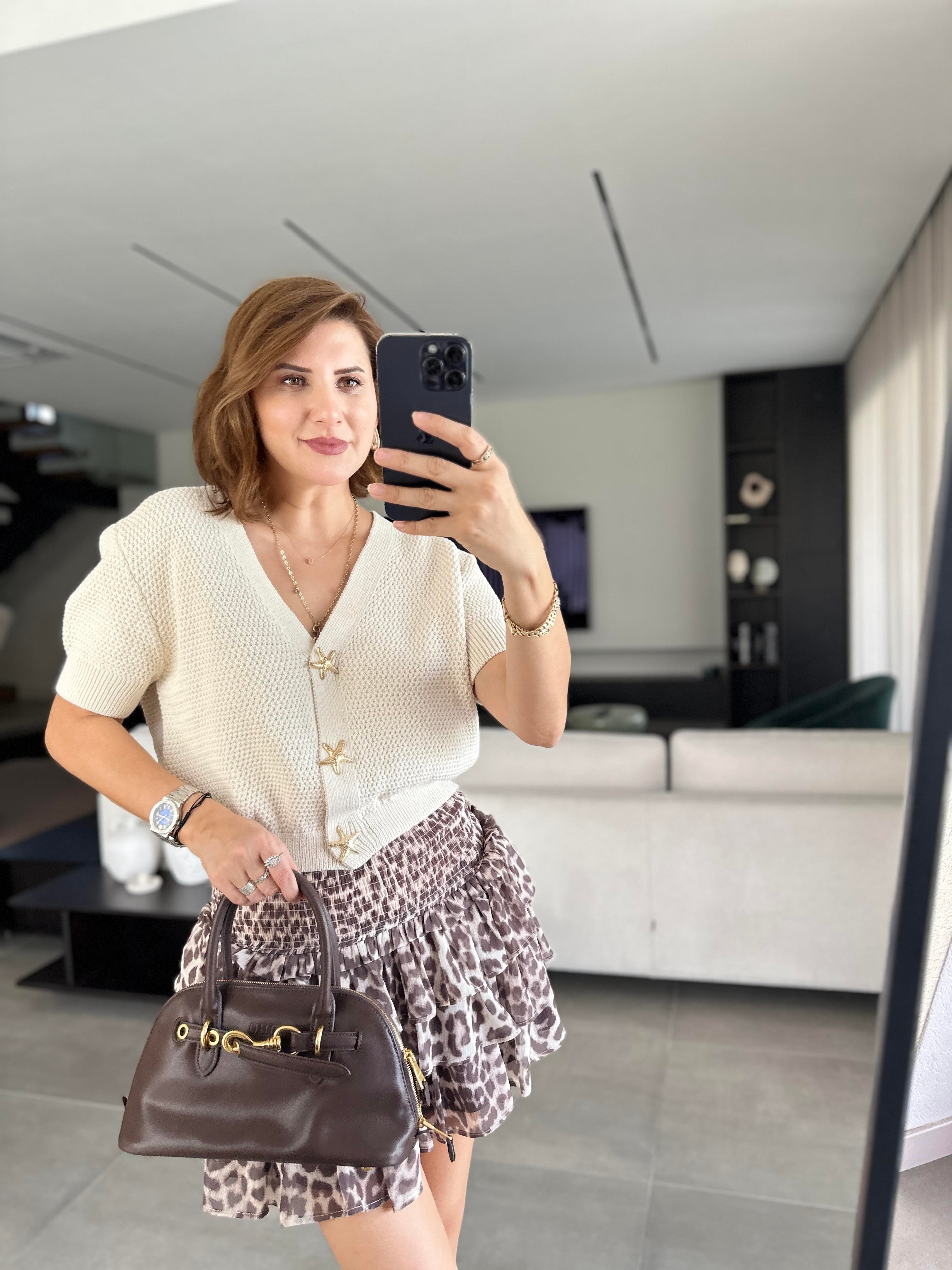 Düğme Detaylı Zr Model Hırka