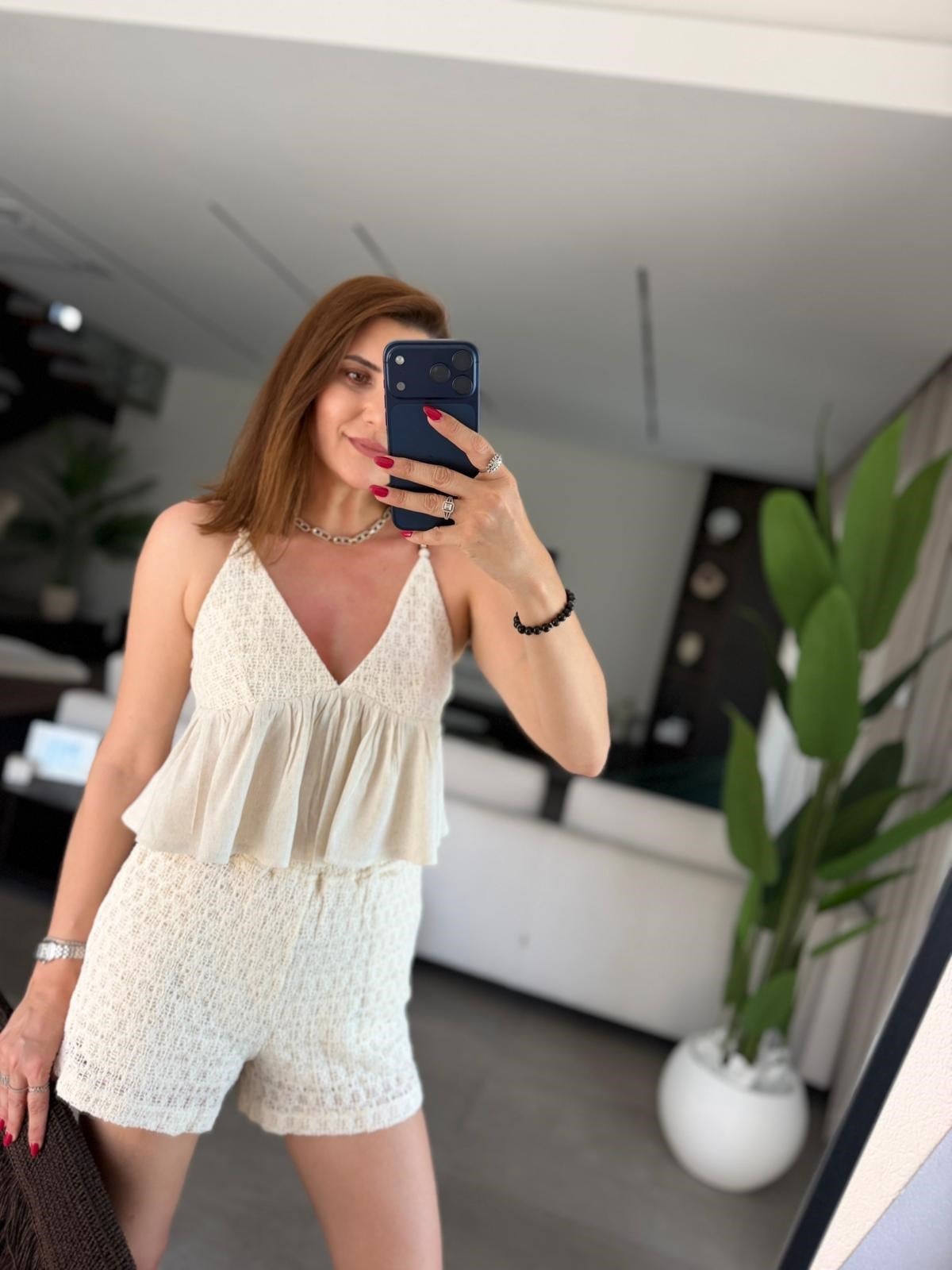 Ekru Dantel Detay Üst Crop Astarlı Şort Takım