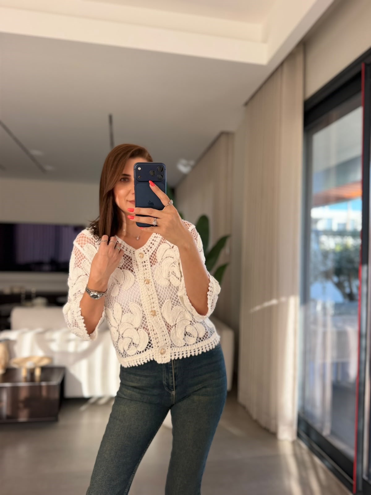 Ekru Nakışlı Çiçek Model Hırka