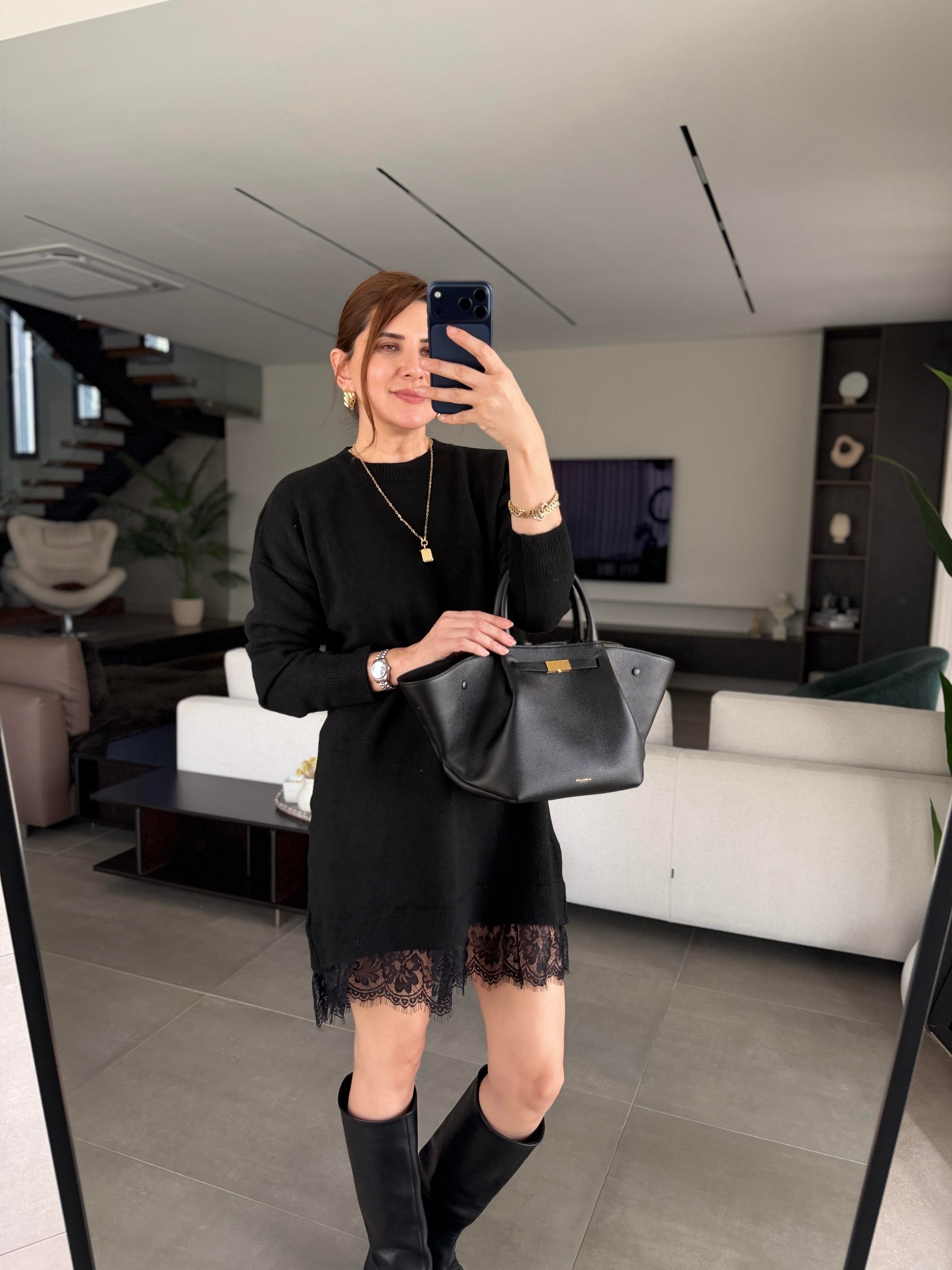 Eteği Dantelli Triko Elbise