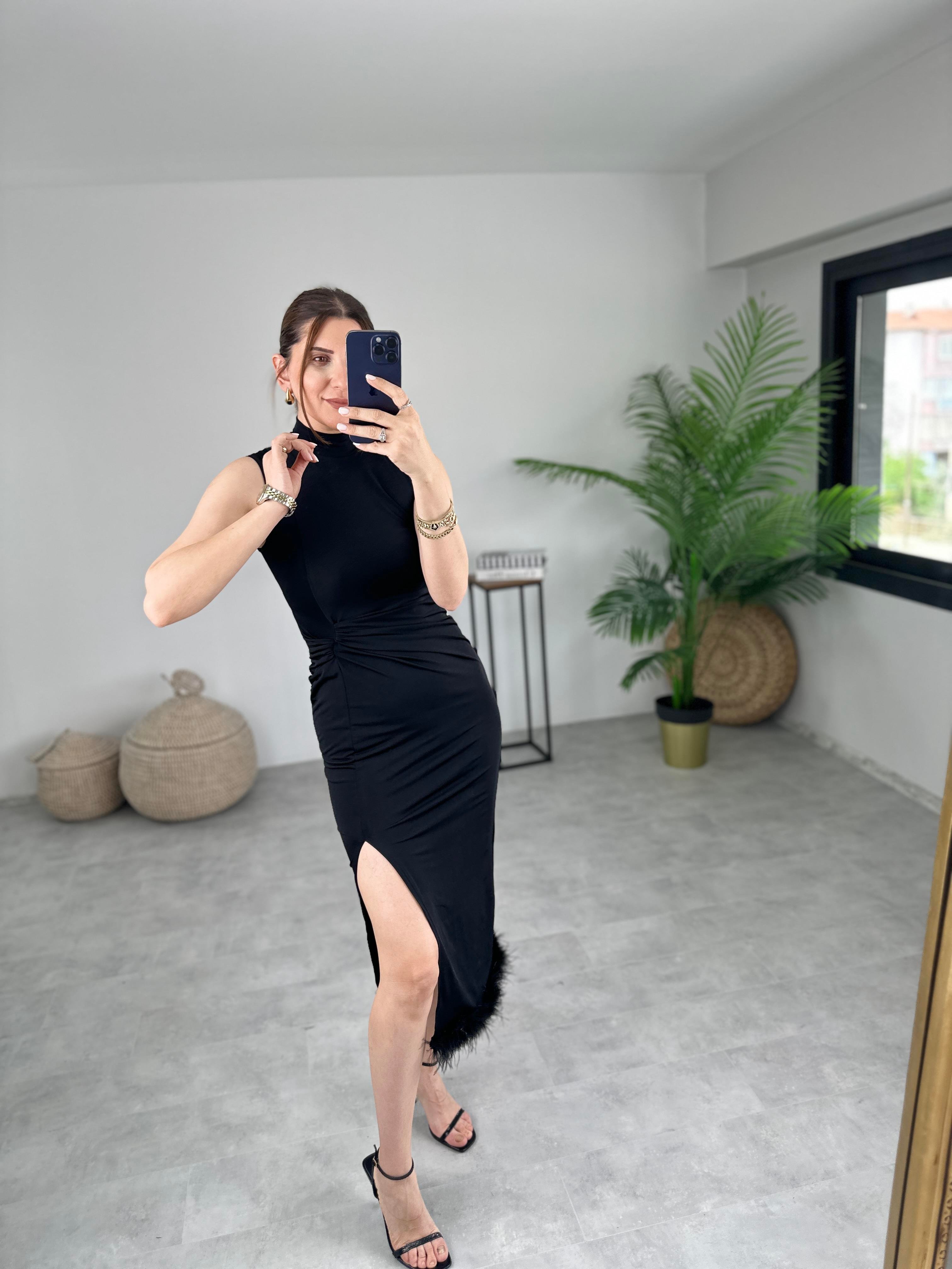 ETEĞİ OTRİŞLİ ELBİSE