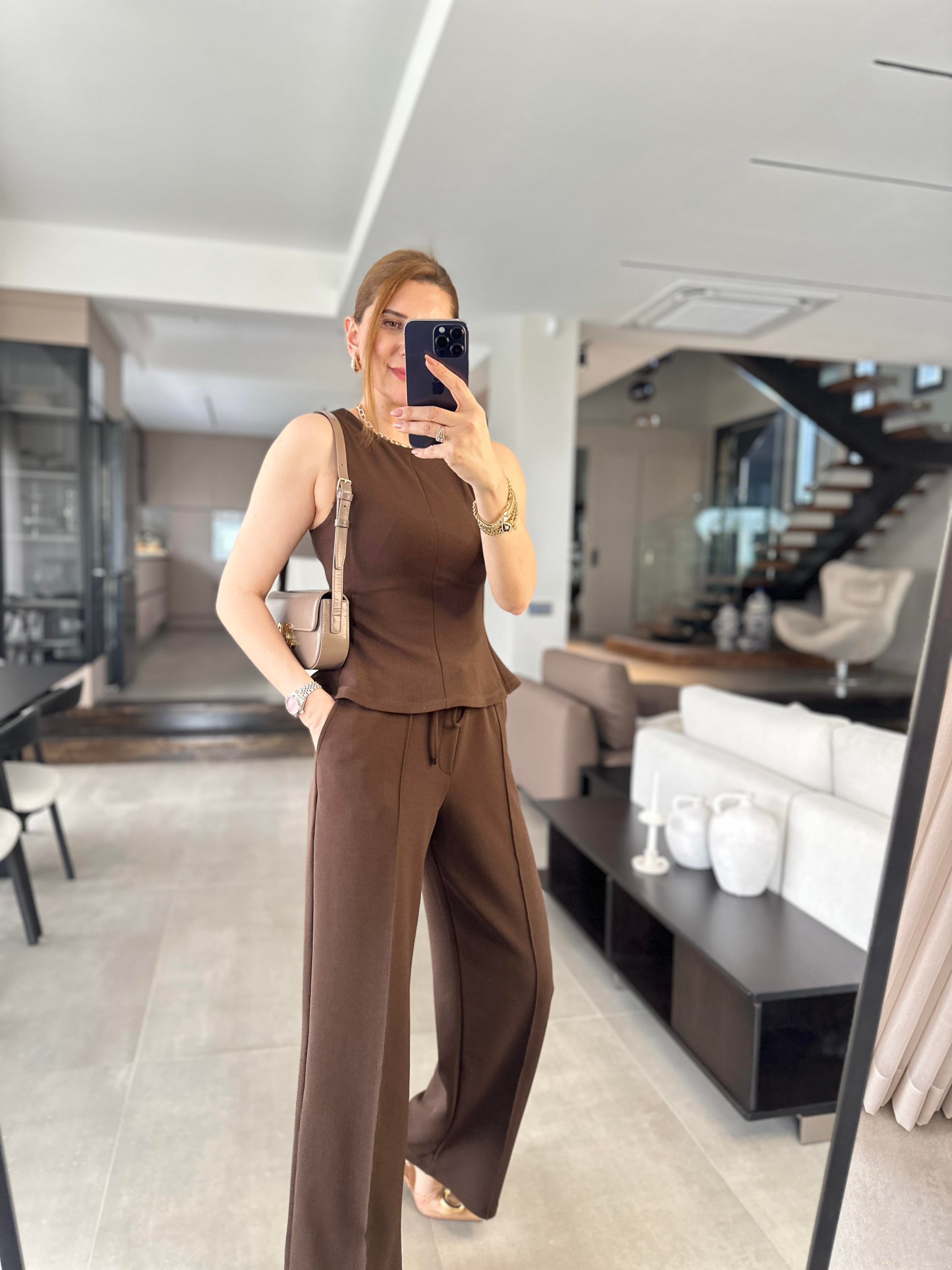 Etek Ucu Detaylı Bluz Takım