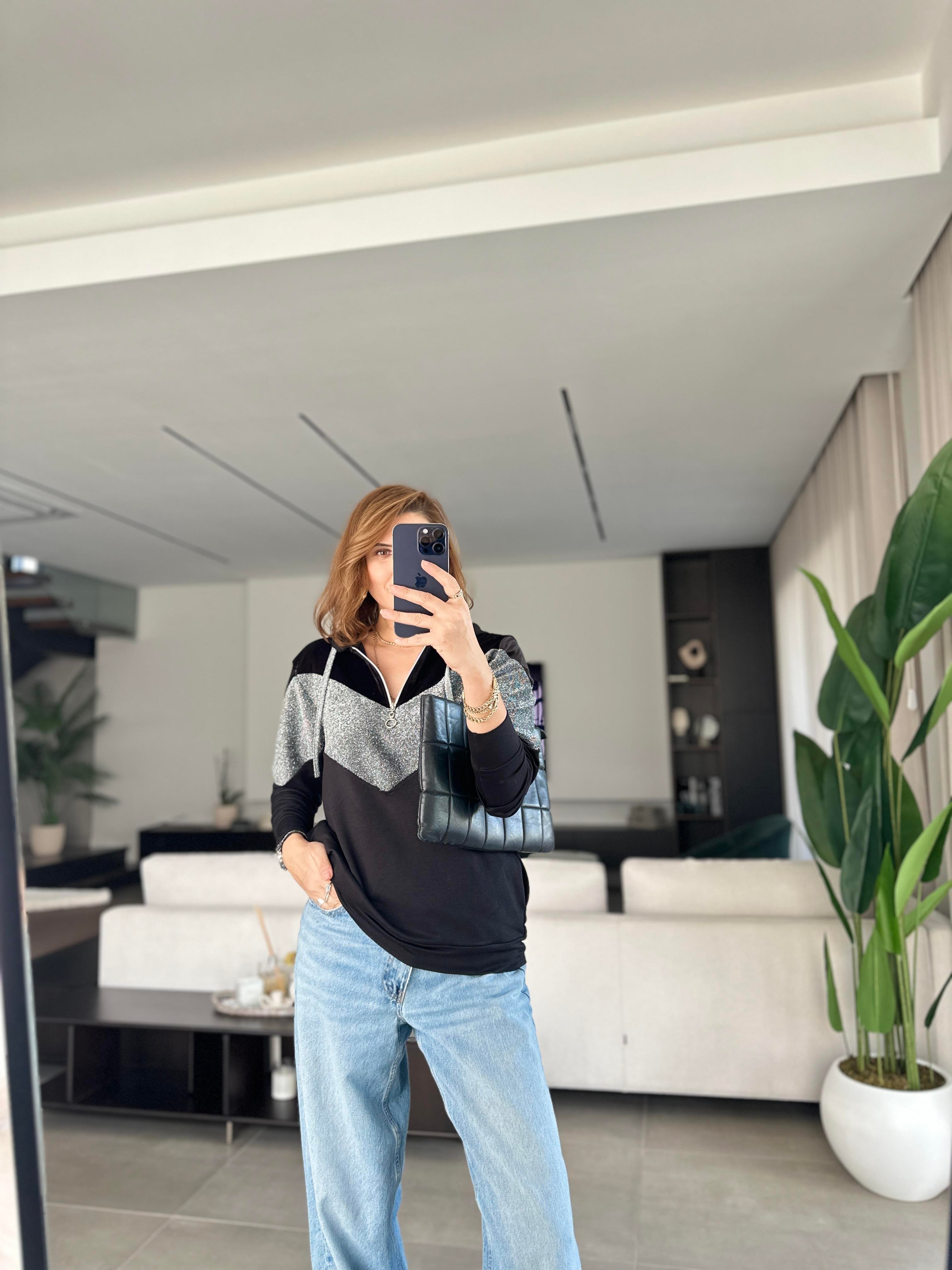 Fermuarlı Kapşonlu Sim Şerit Detaylı Sweat