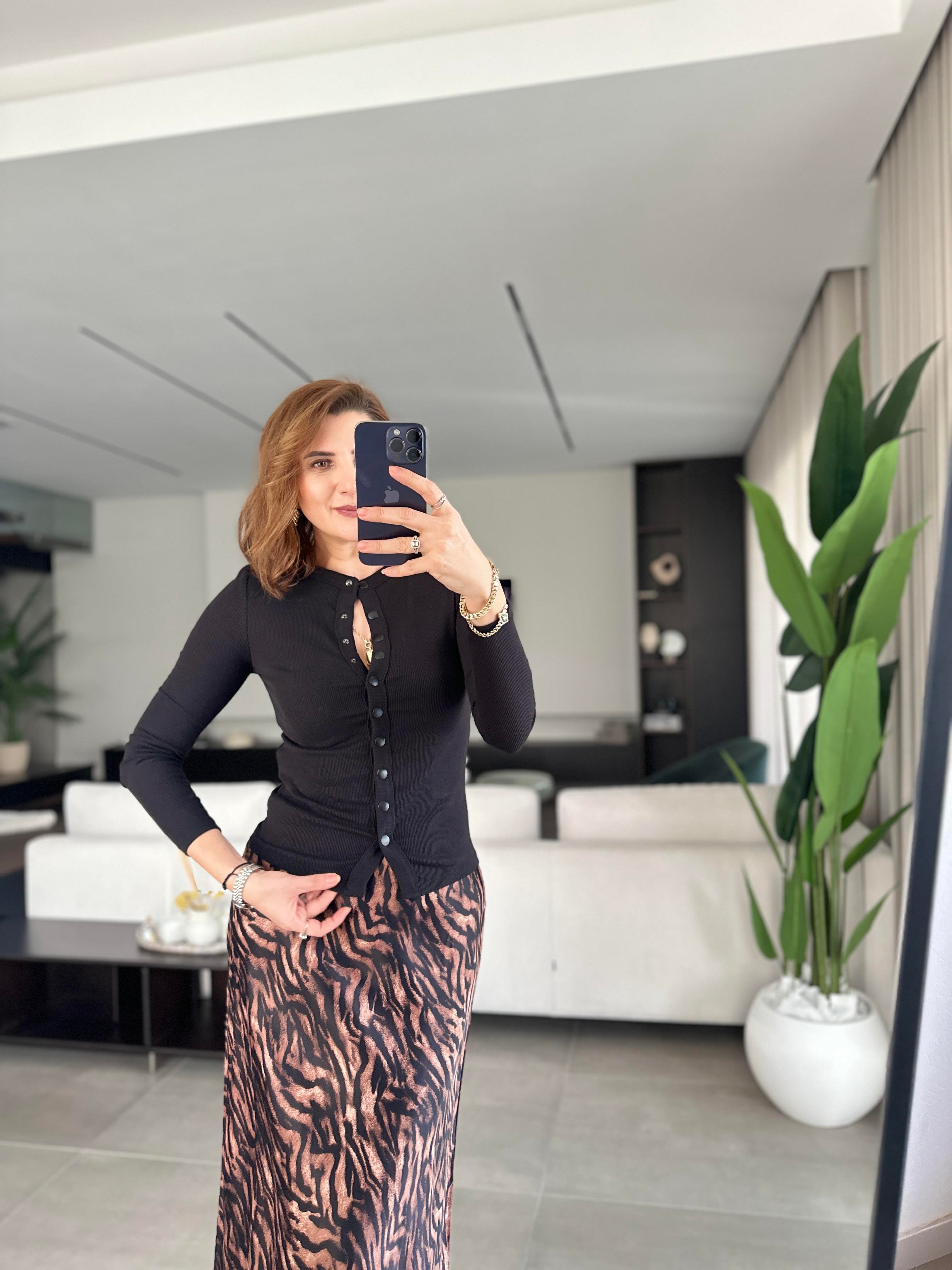Fitilli Önü Çıtçıtlı Bluz
