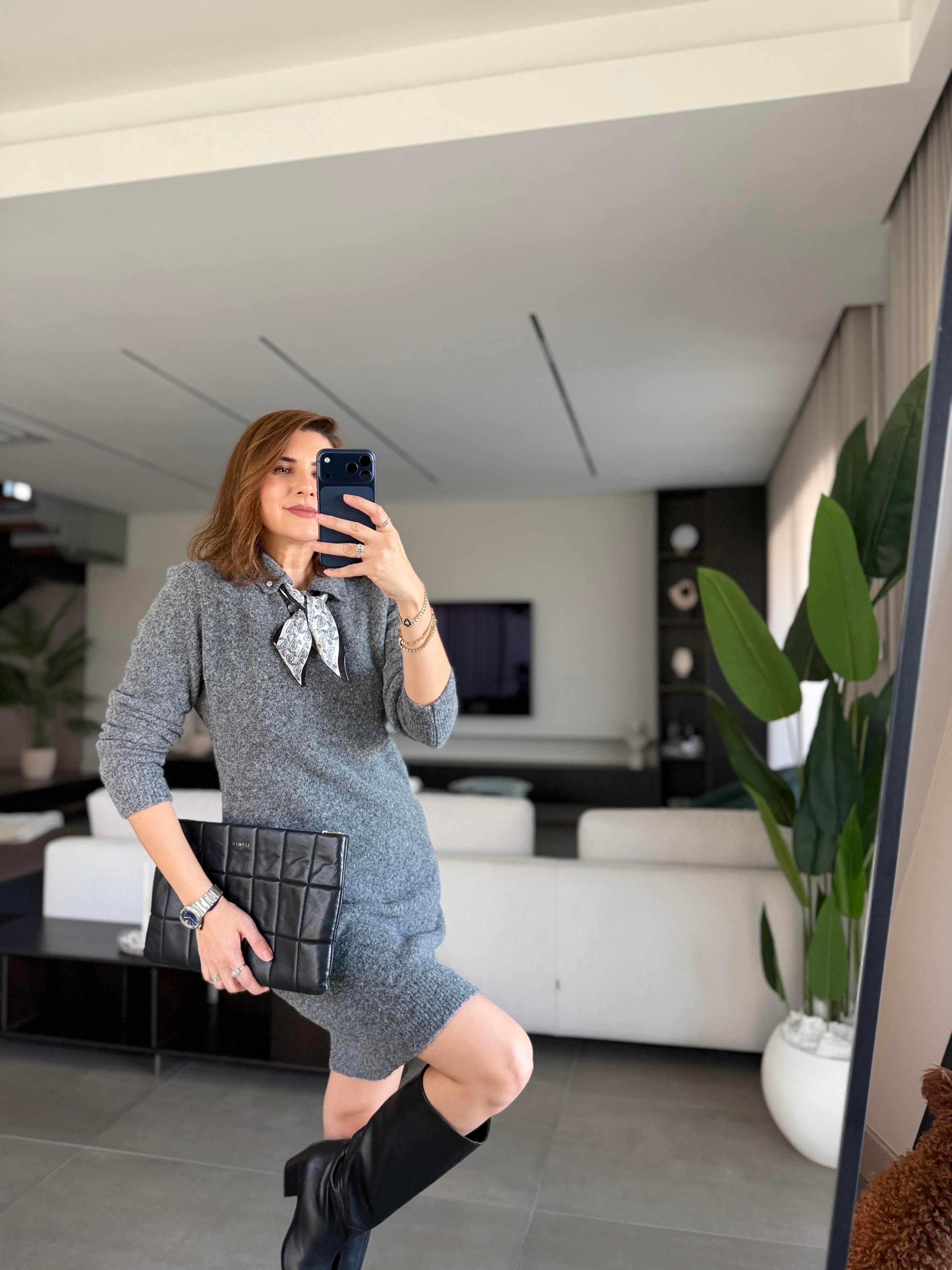 Fularlı Triko Elbise