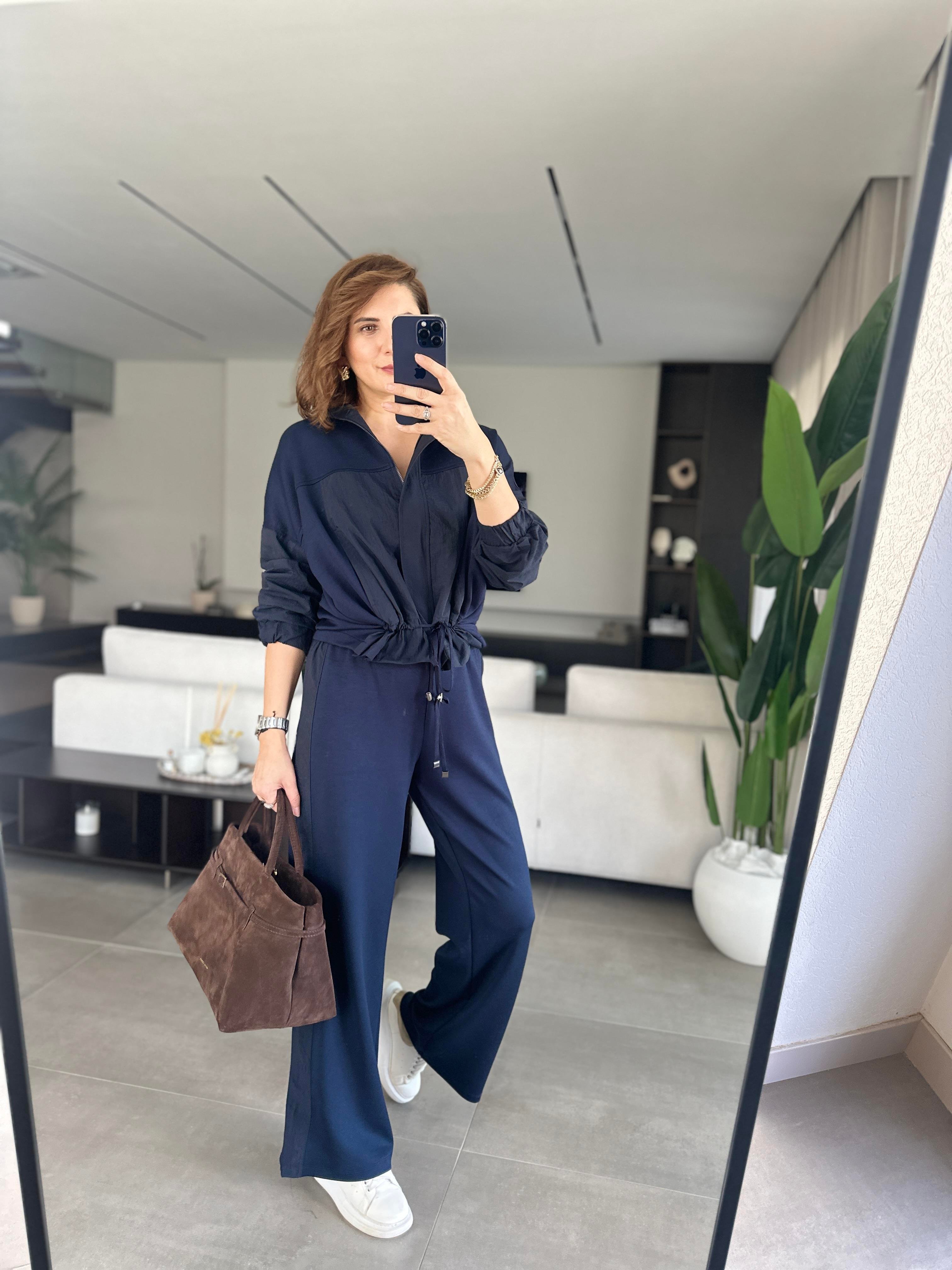 Garni Detaylı Bel Bağlamalı Takım