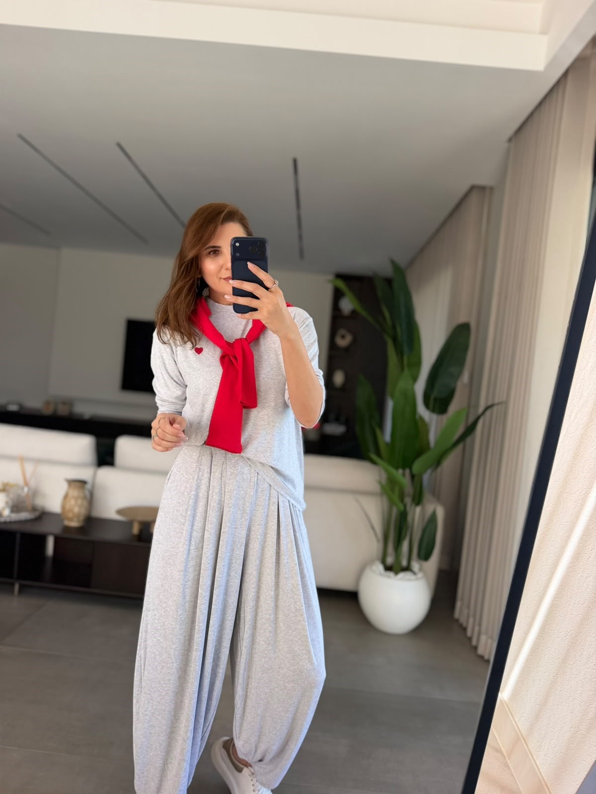 Gri Kalp Nakışlı Takım