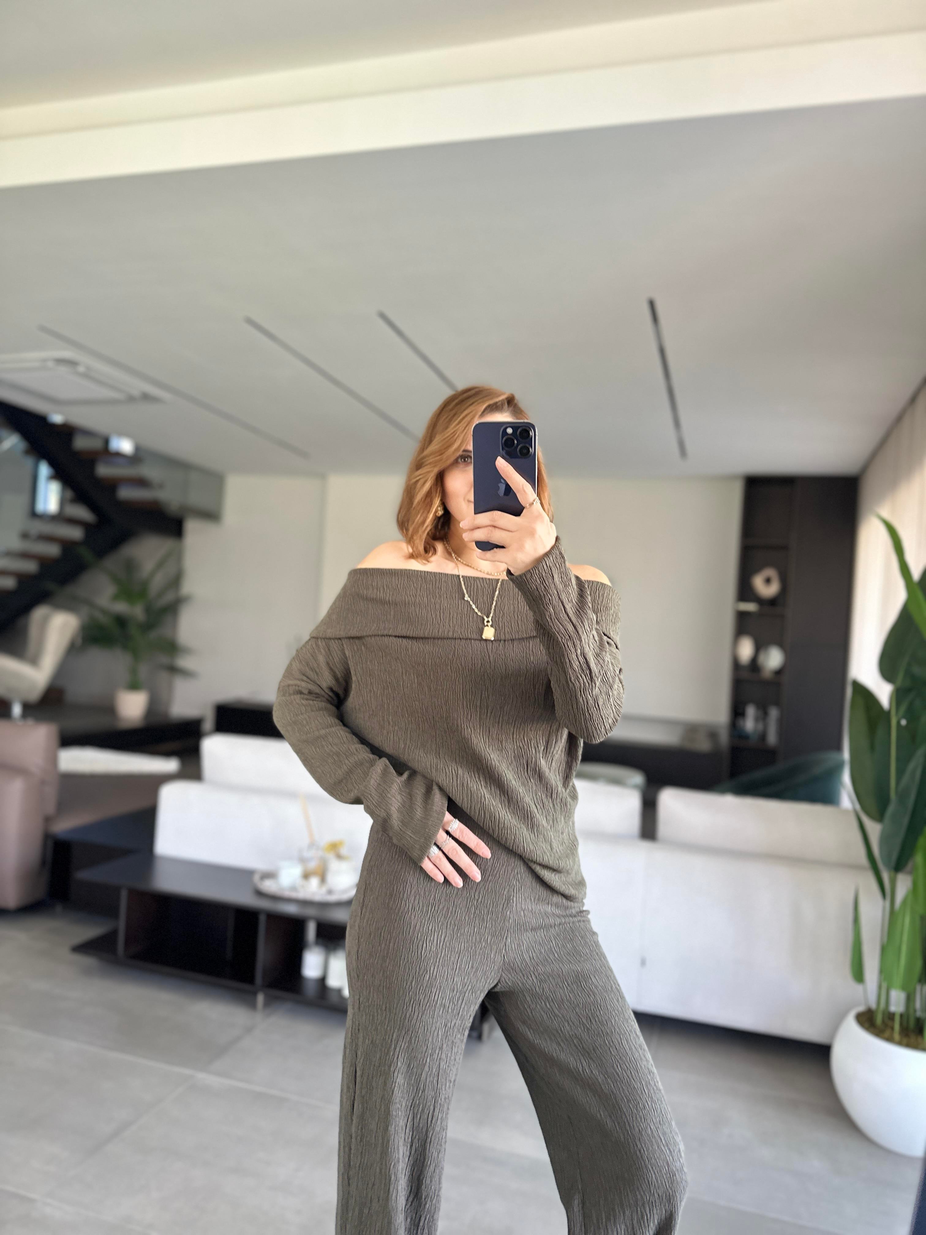 Haki Krinkıl Madonna Yaka Takım