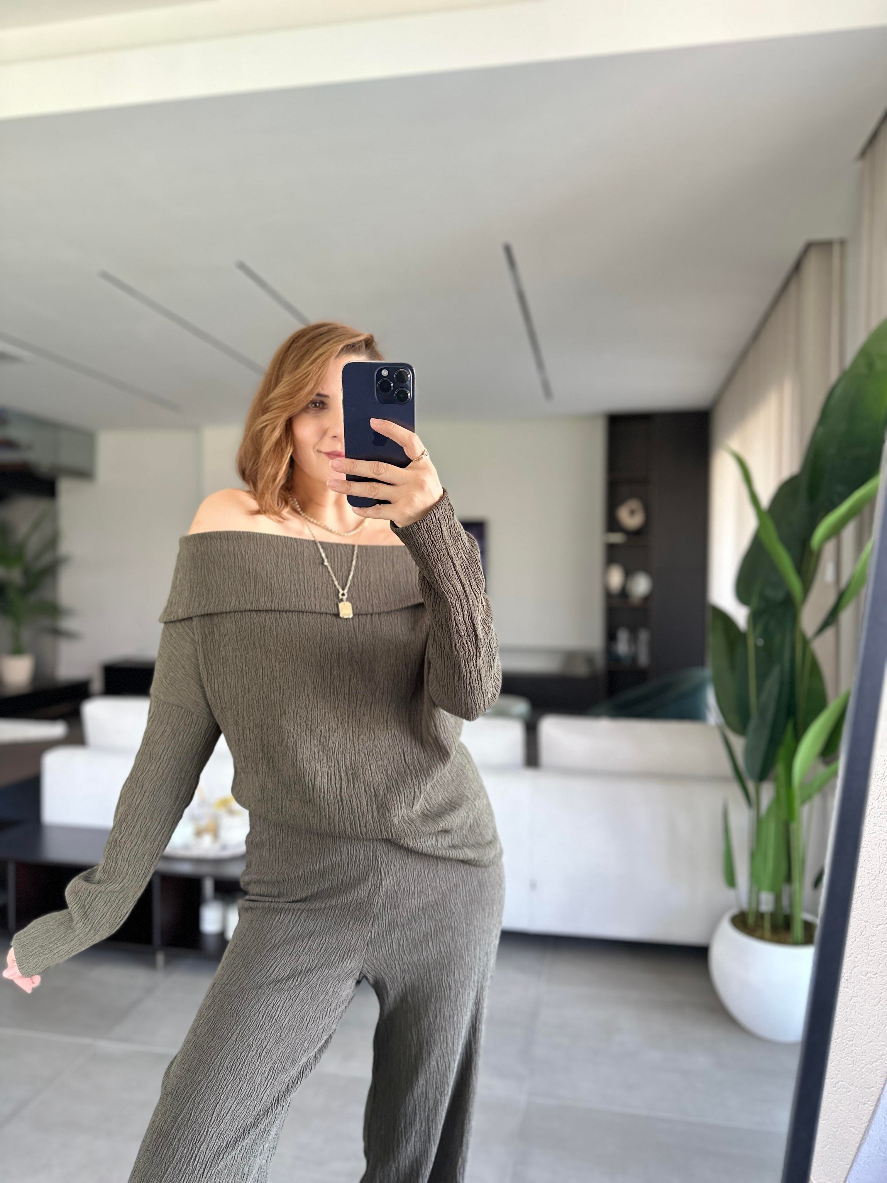 Haki Krinkıl Madonna Yaka Takım
