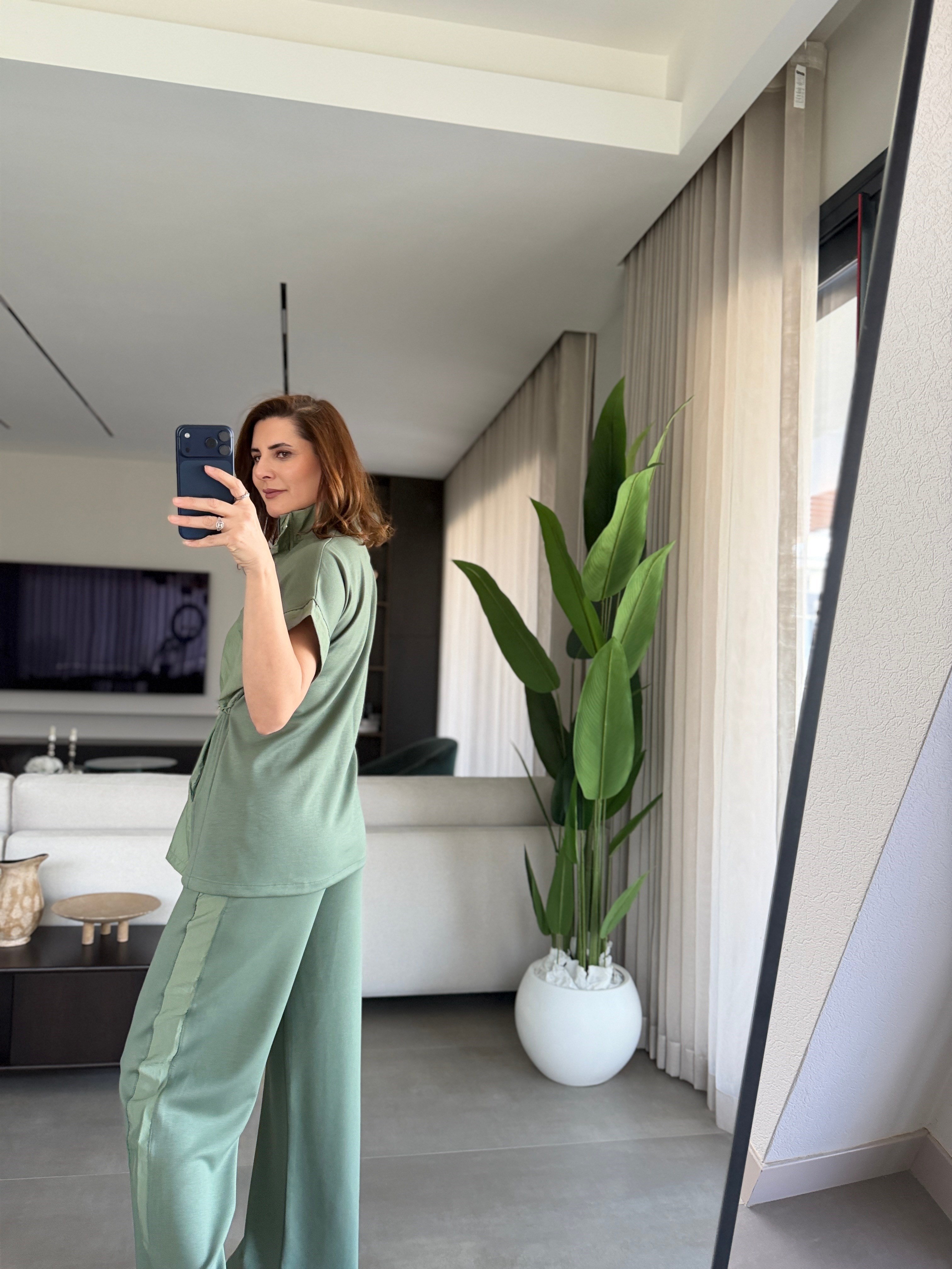 Haki Modern Çizgi Detaylı Takım