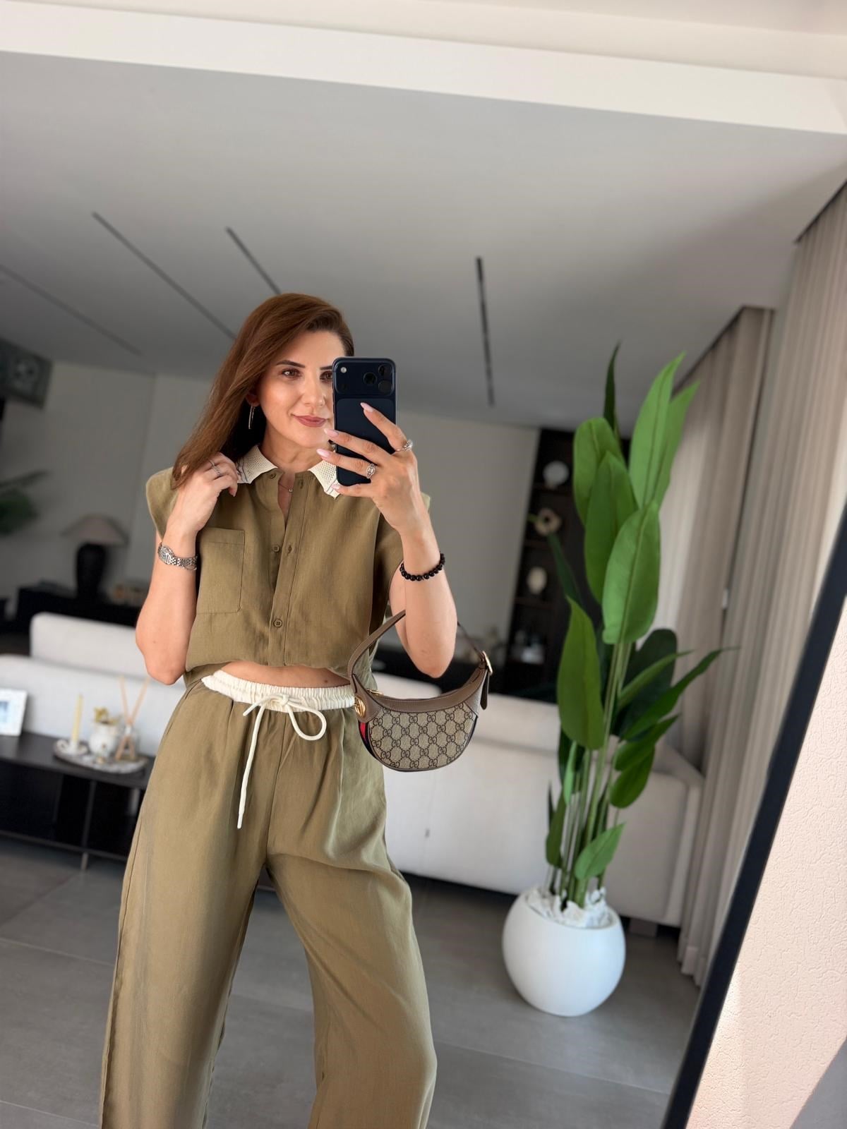 Haki Yaka Garnili Takım