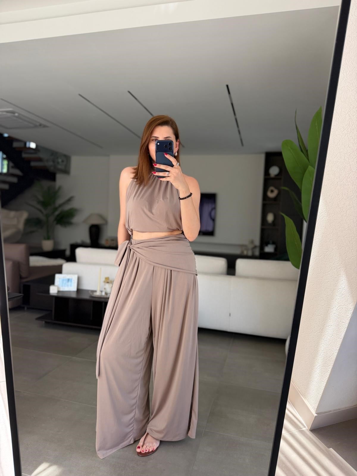 Halter Yaka Kuşaklı Pantolon Bluz Takım