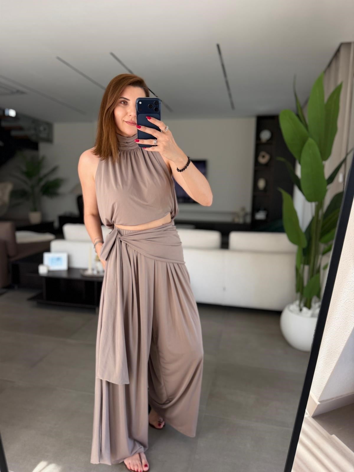 Halter Yaka Kuşaklı Pantolon Bluz Takım