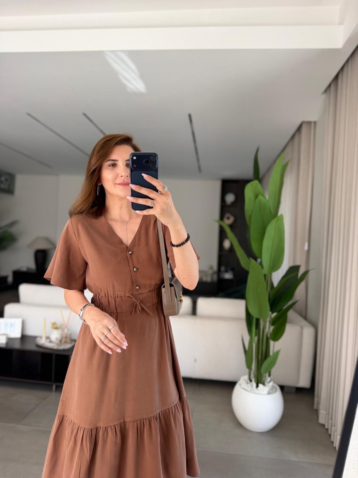 Kahverengi Bel Büzgülü Büyük Beden Tencel Elbise
