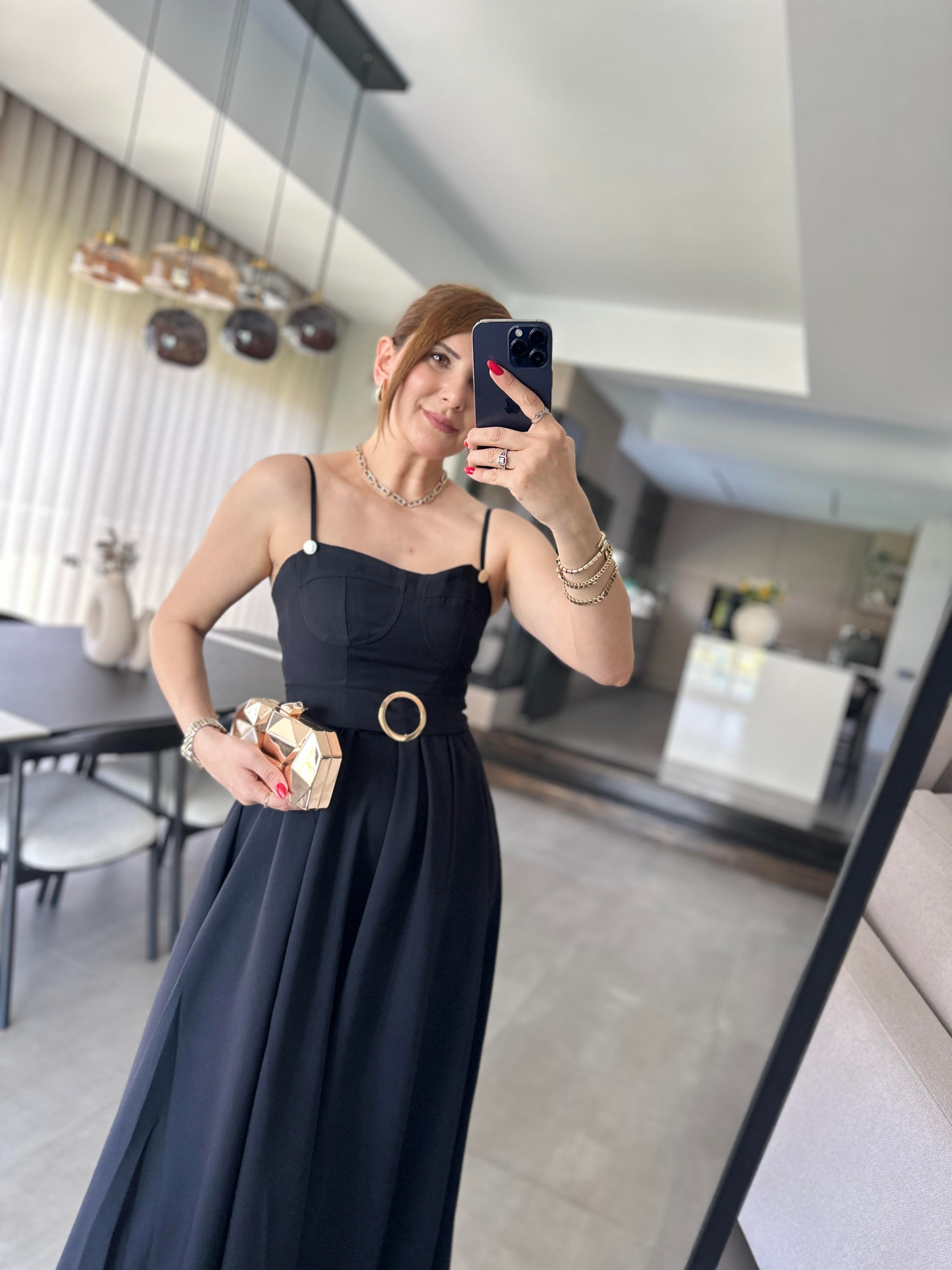 Kemer Detaylı Astarlı Elbise