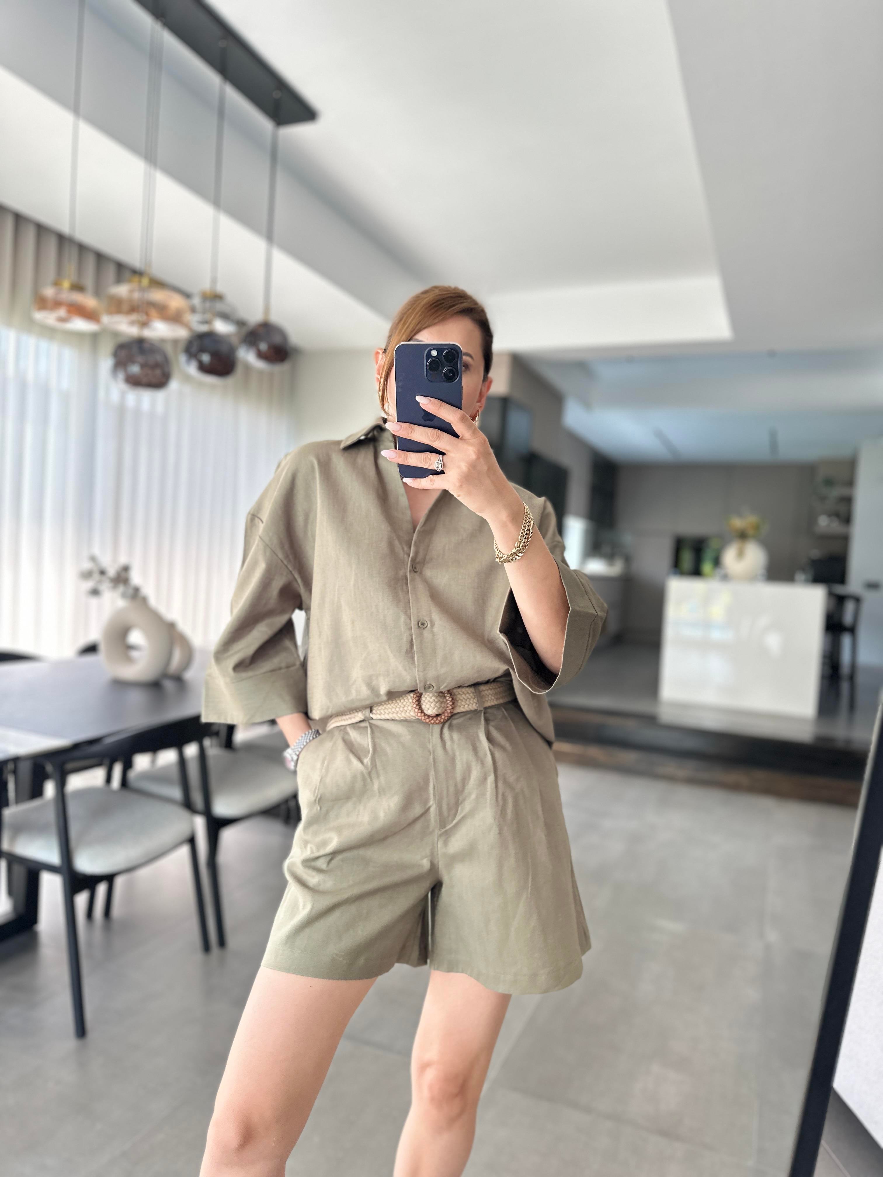 Kemer Detaylı Şort Takım