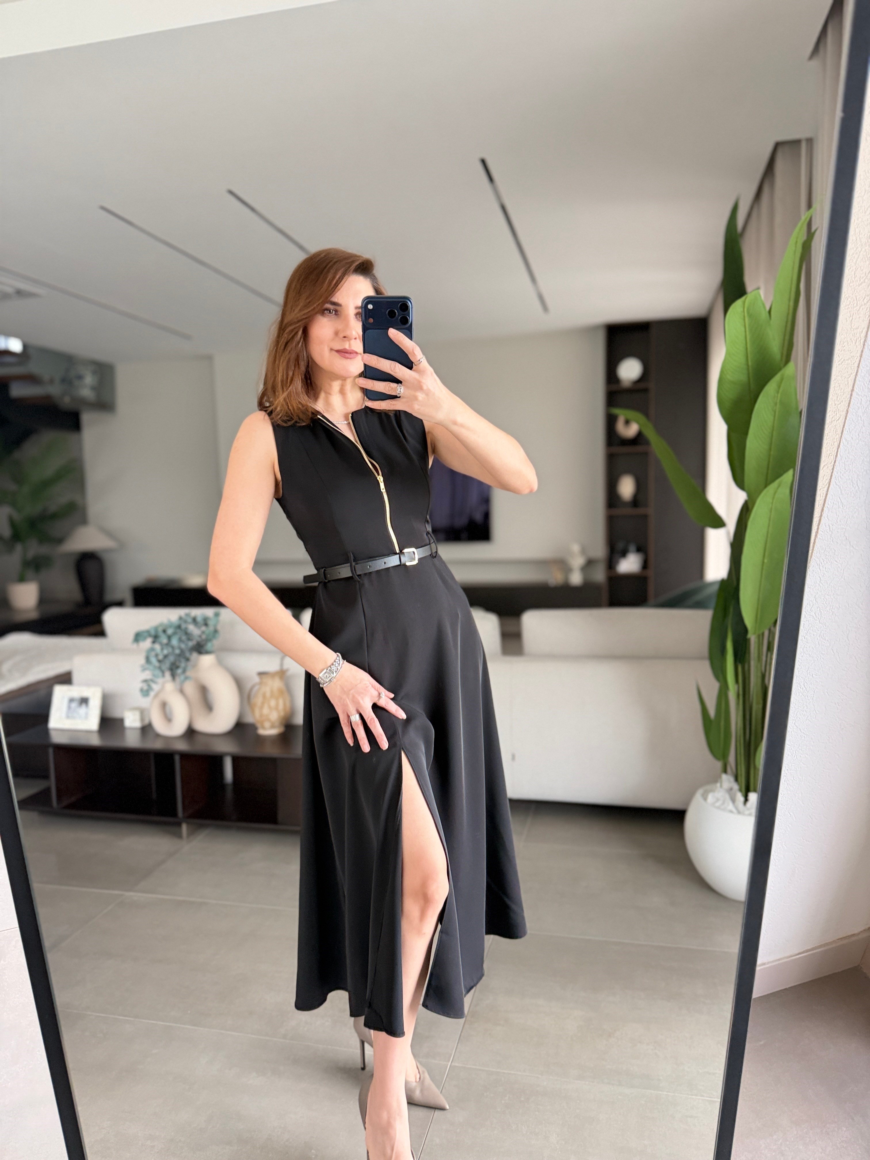 Kemer Ve Fermuarlı Yırtmaç Detaylı Elbise